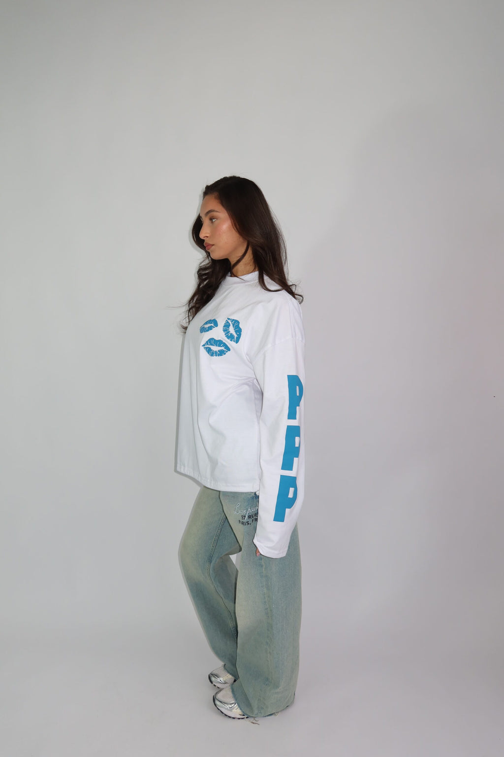 PRIORITY LONGSLEEVE WHITE/BLUE