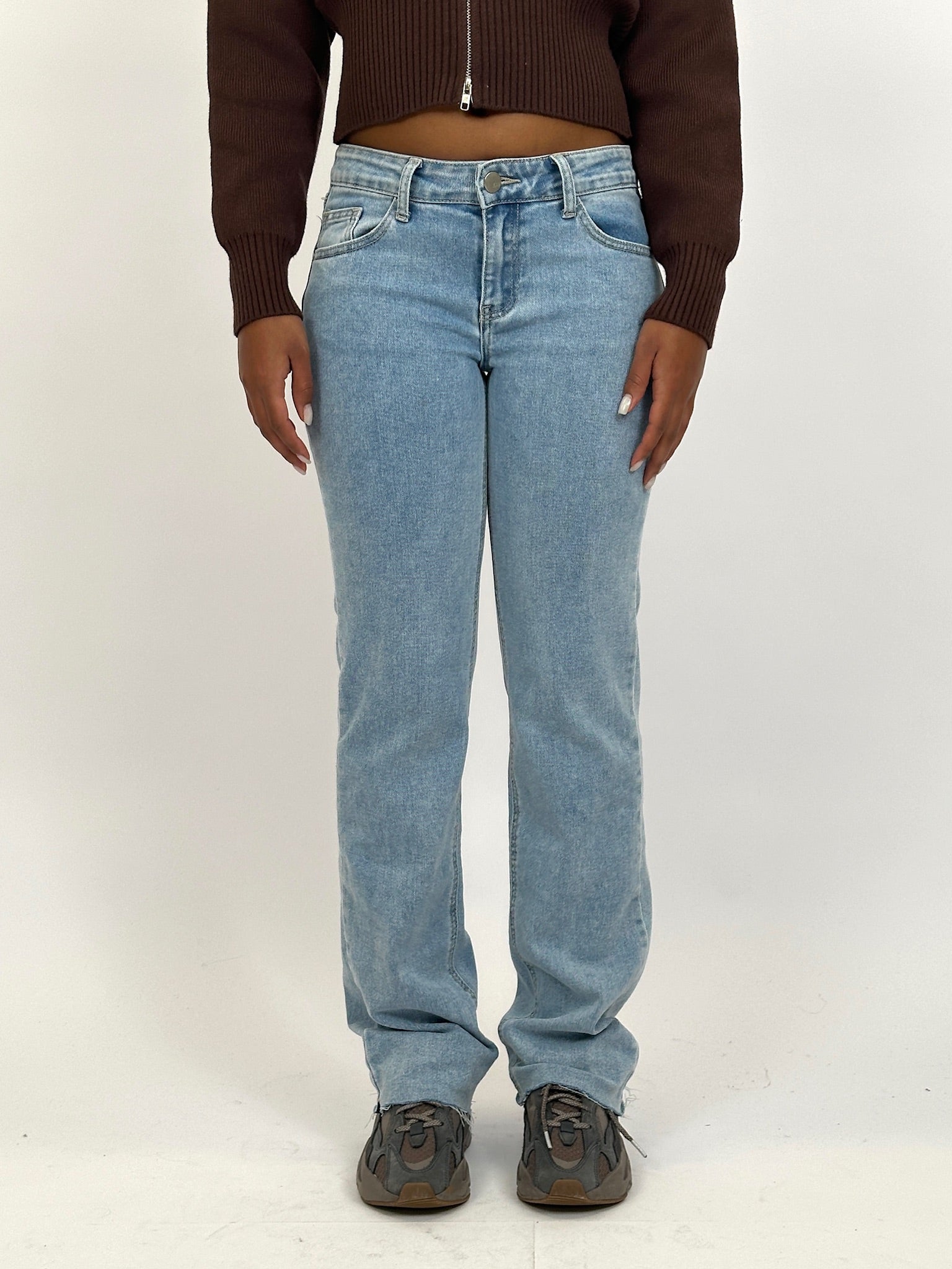 LOW WAIST STRETCH STRAIGHT LEG