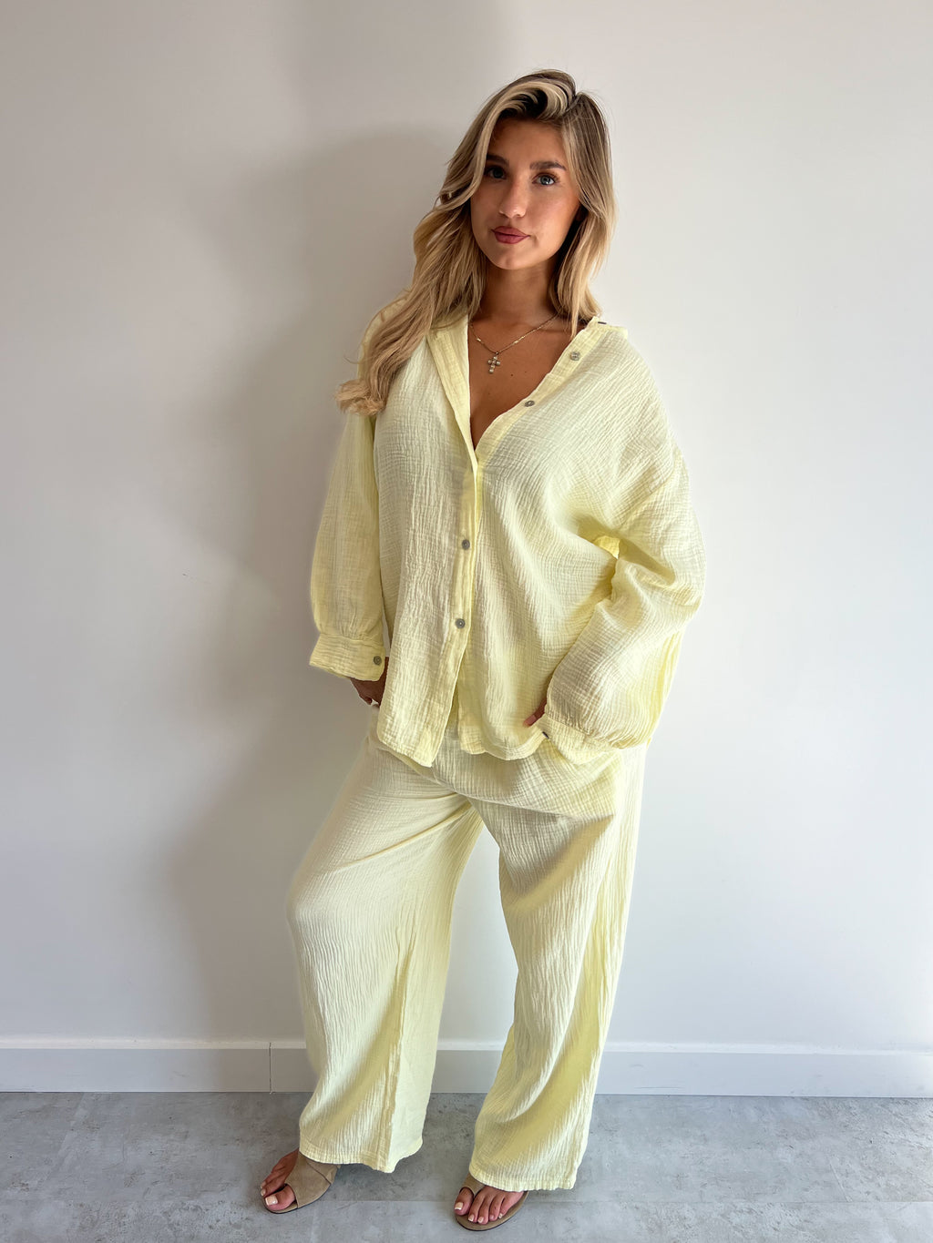 MUSTHAVE LINEN SET LEMON