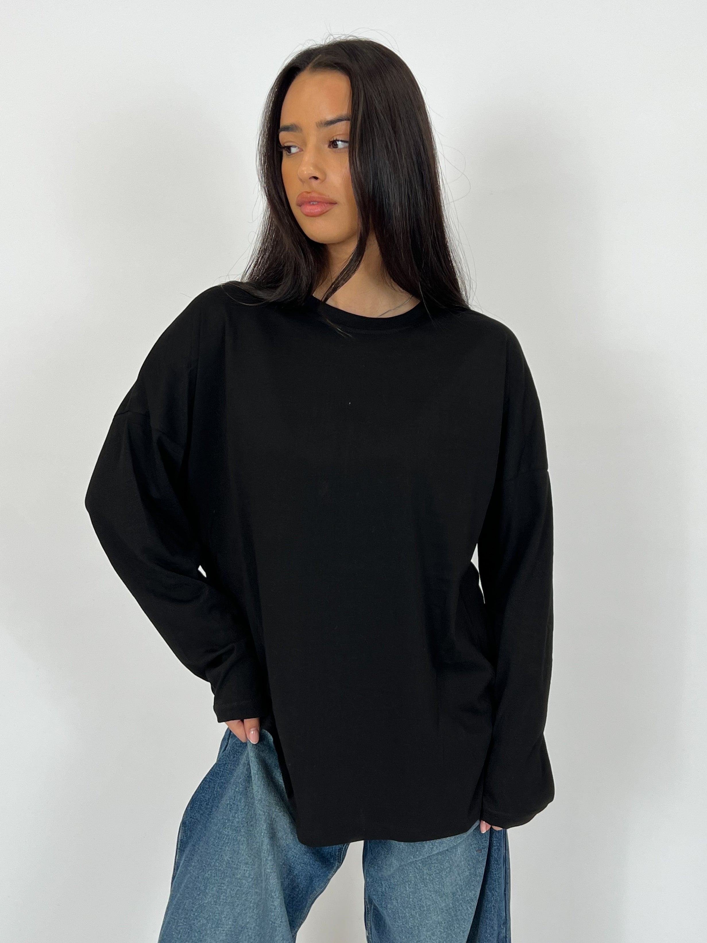 BASIC OVERSIZED LONGSLEEVE BLACK