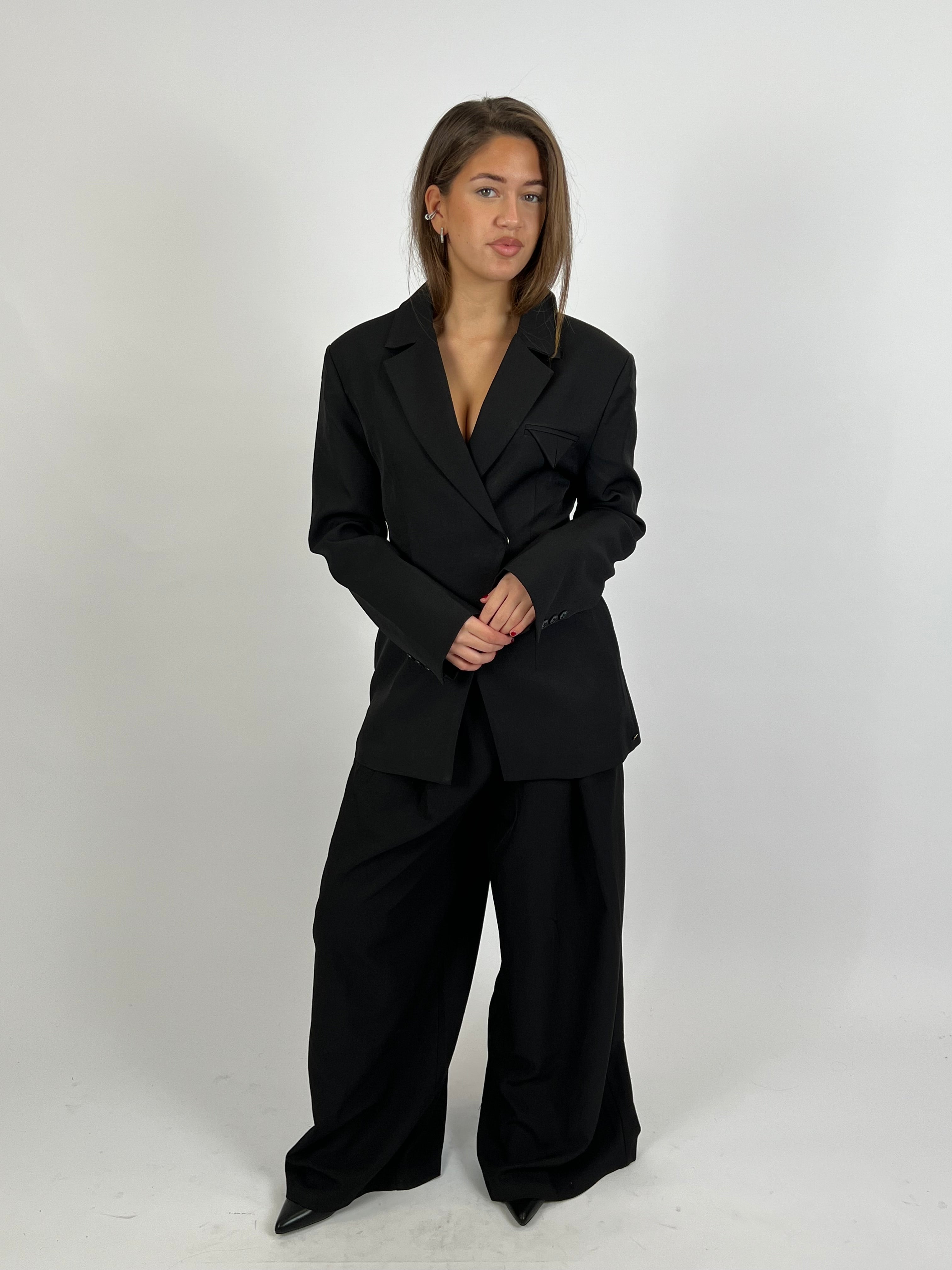 PREMIUM OVERLAP BLAZER BLACK