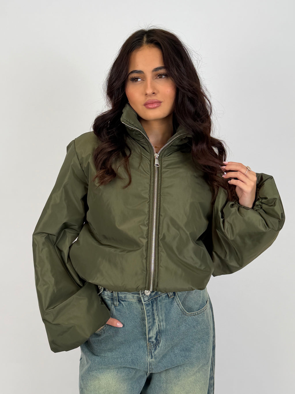 PUFFY BOMBER COAT ARMY