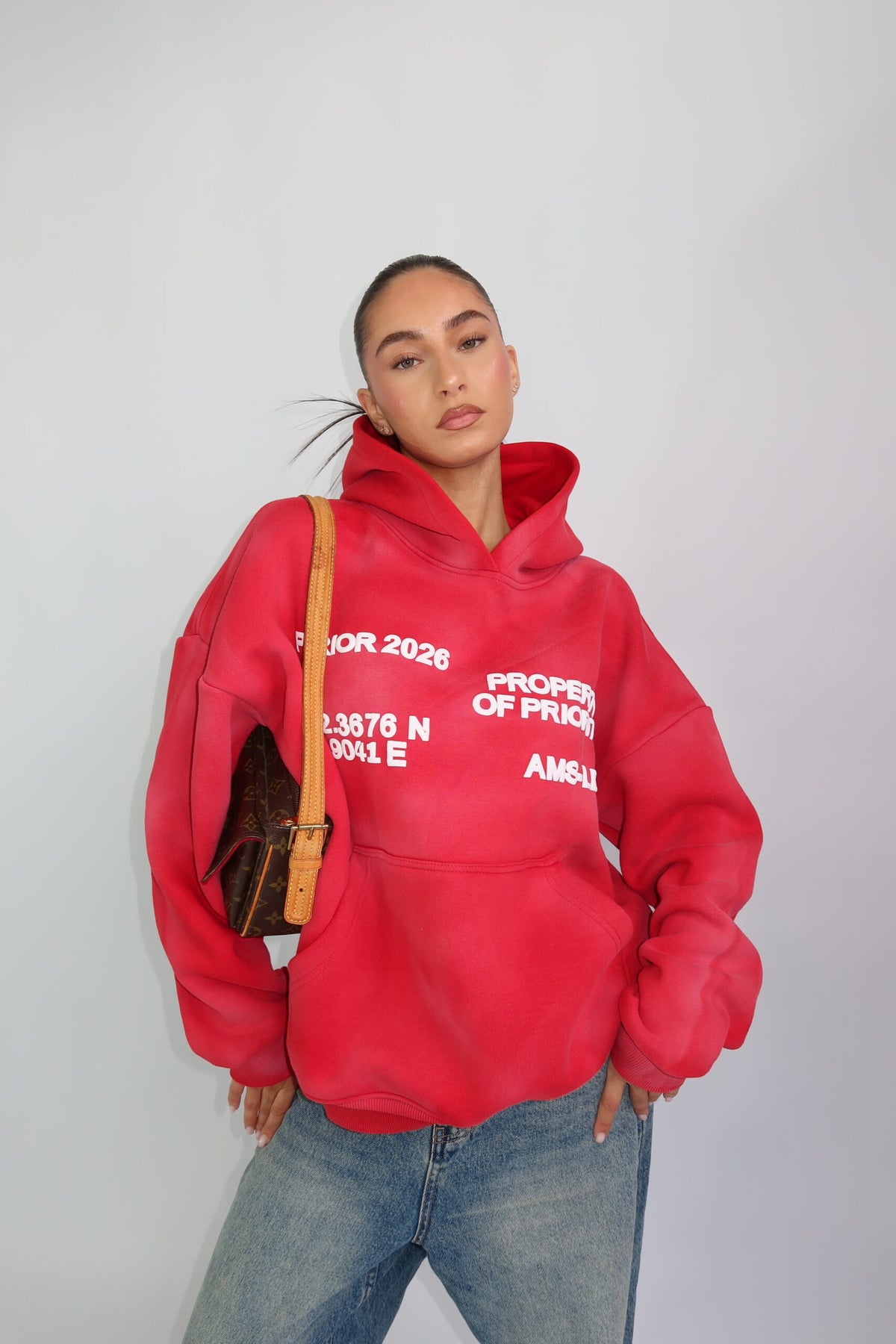 PRIORITY WASHED HOODIE RED
