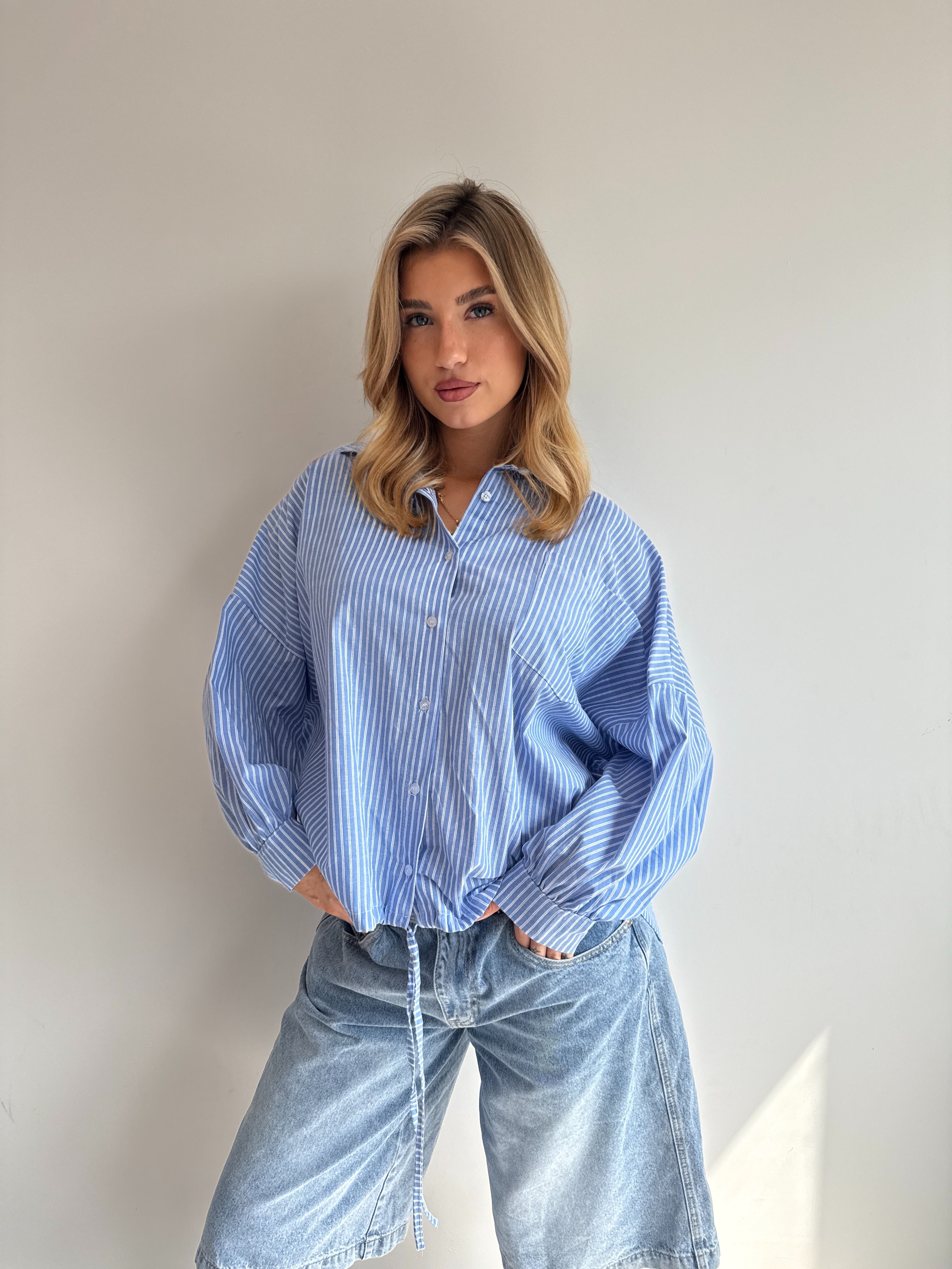 OVERSIZED STRIPE TIE BLOUSE BLUE