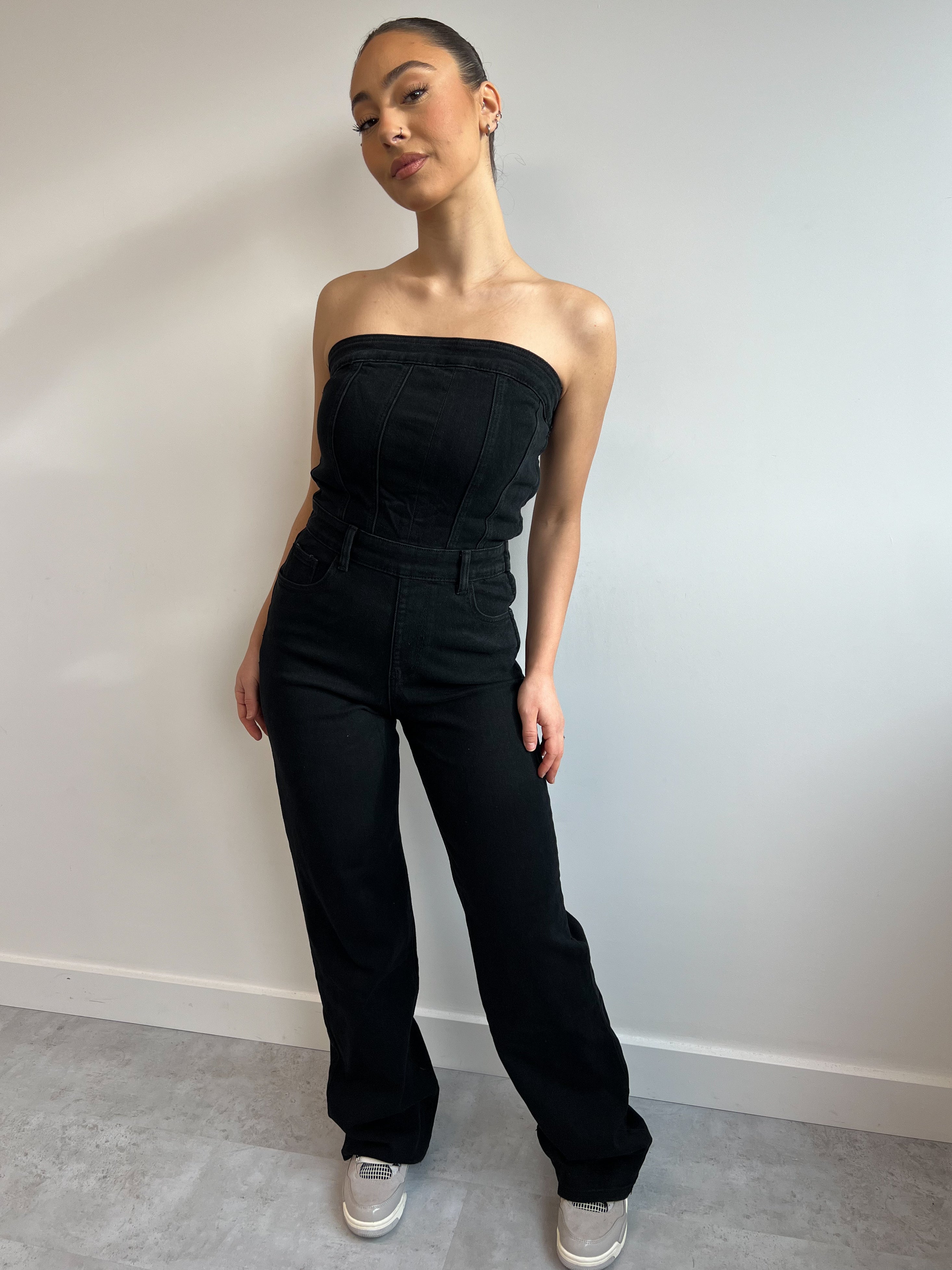 STRAPLESS STRETCH DENIM JUMPSUIT BLACK