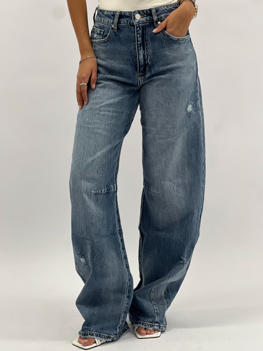 BALLOON STRETCH RIPPED JEANS