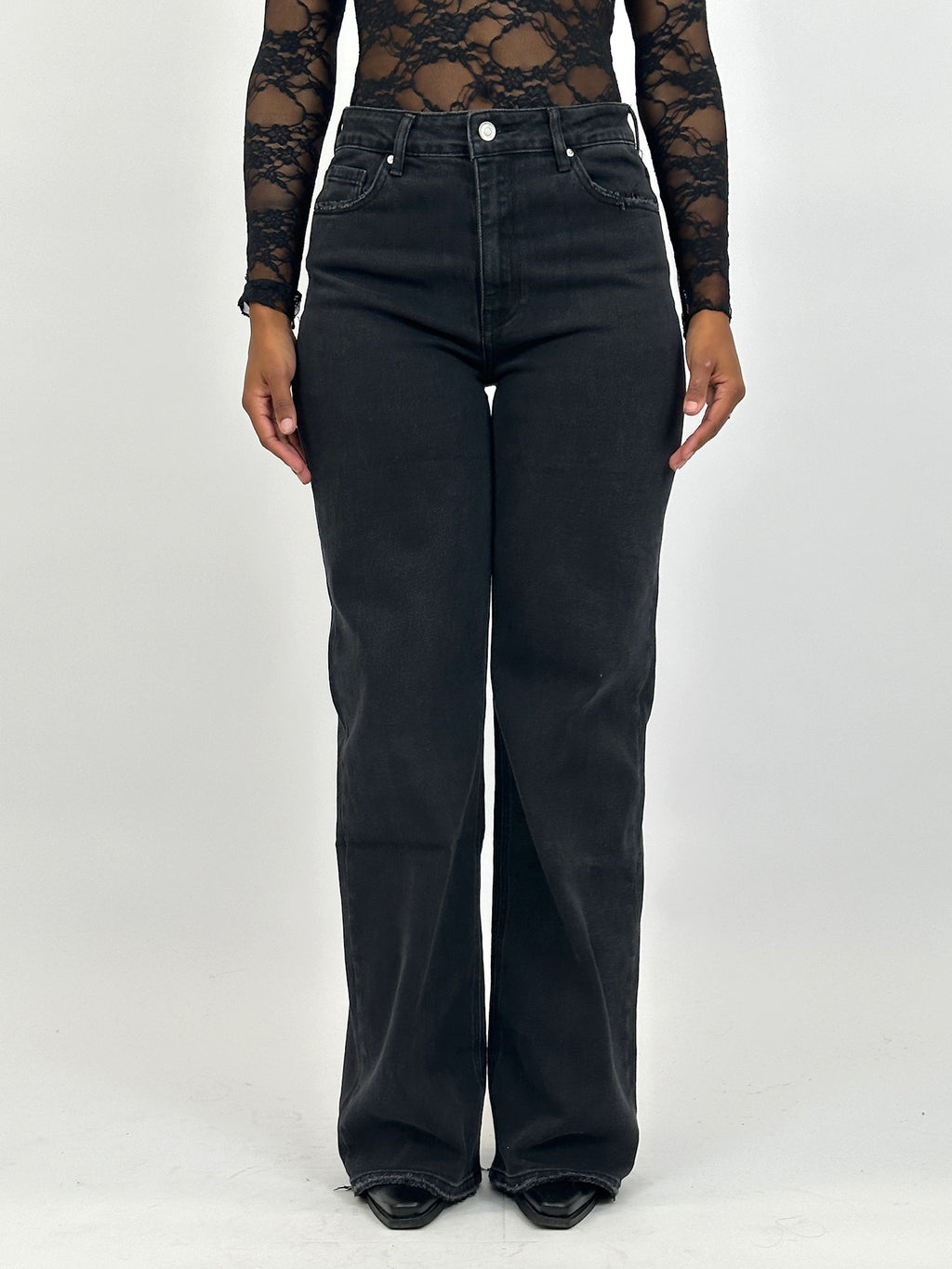 BLACK TALL STRETCH STRAIGHT