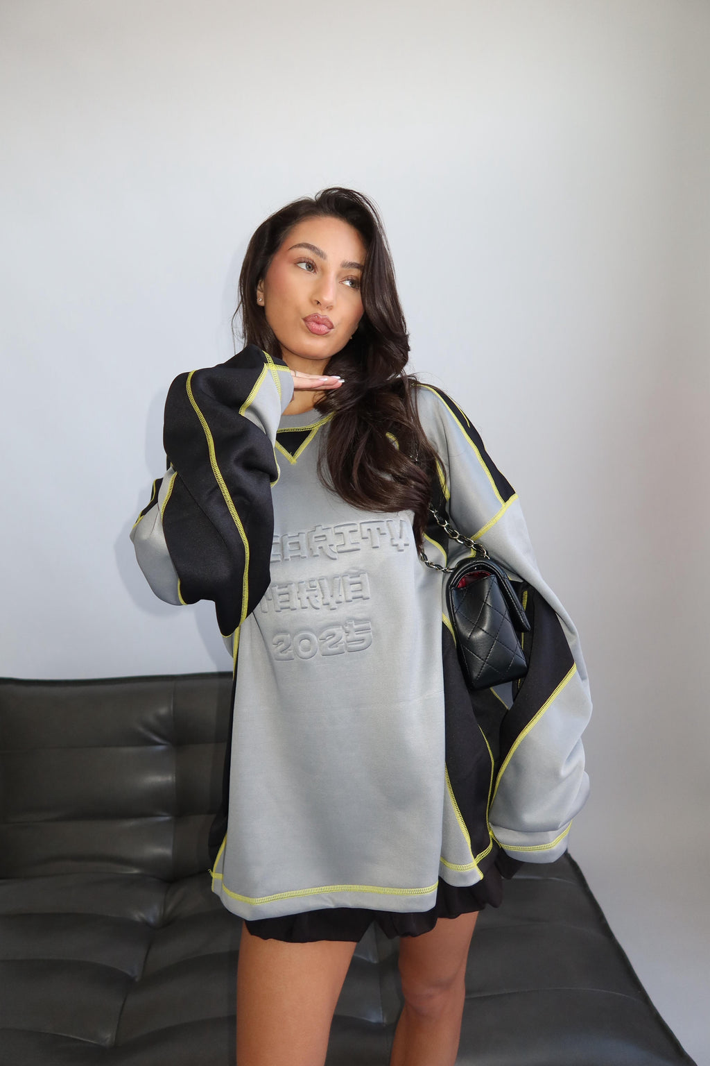 TOKYO EMBOSSED LONGSLEEVE GREY