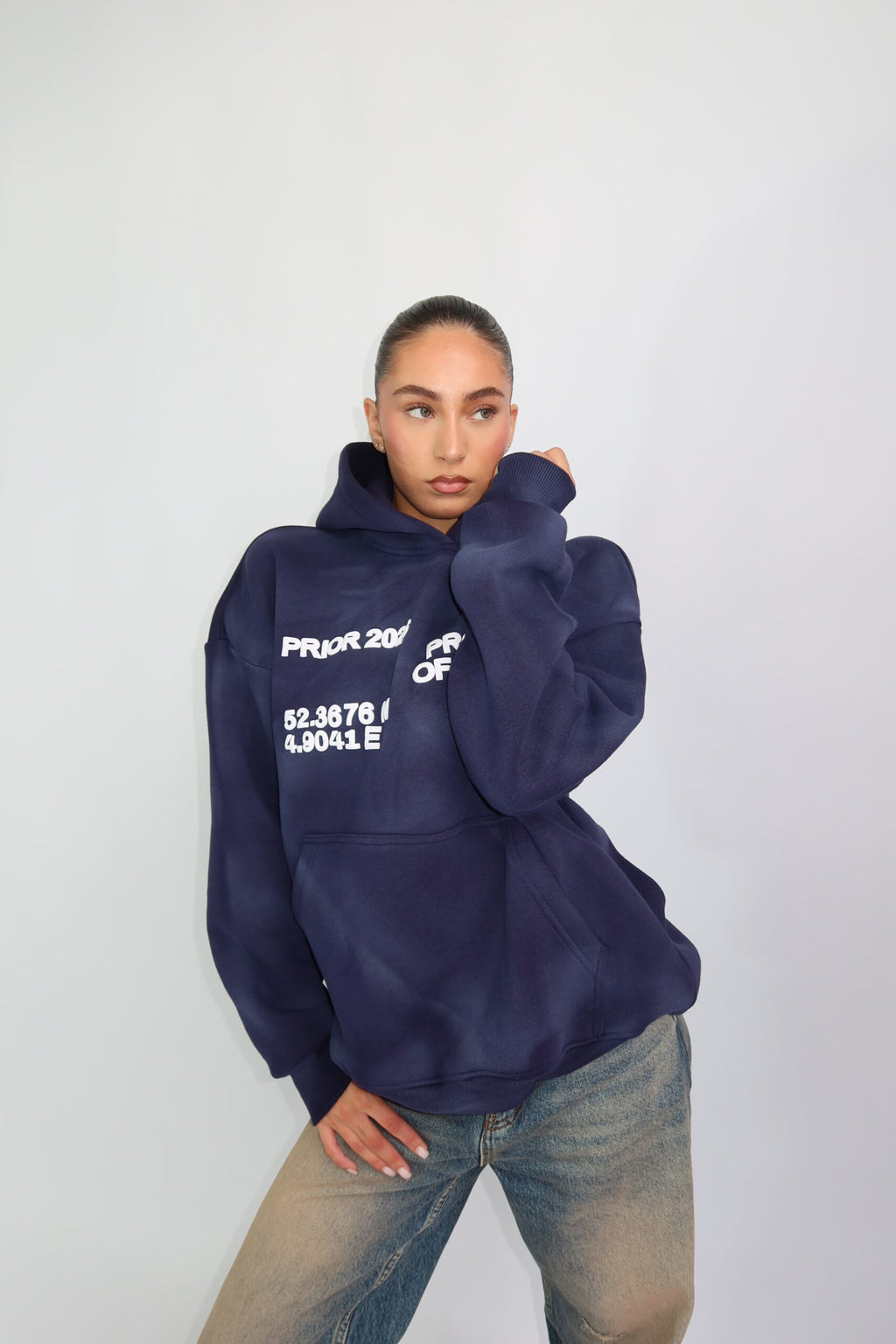 PRIORITY WASHED HOODIE NAVY PRE ORDER