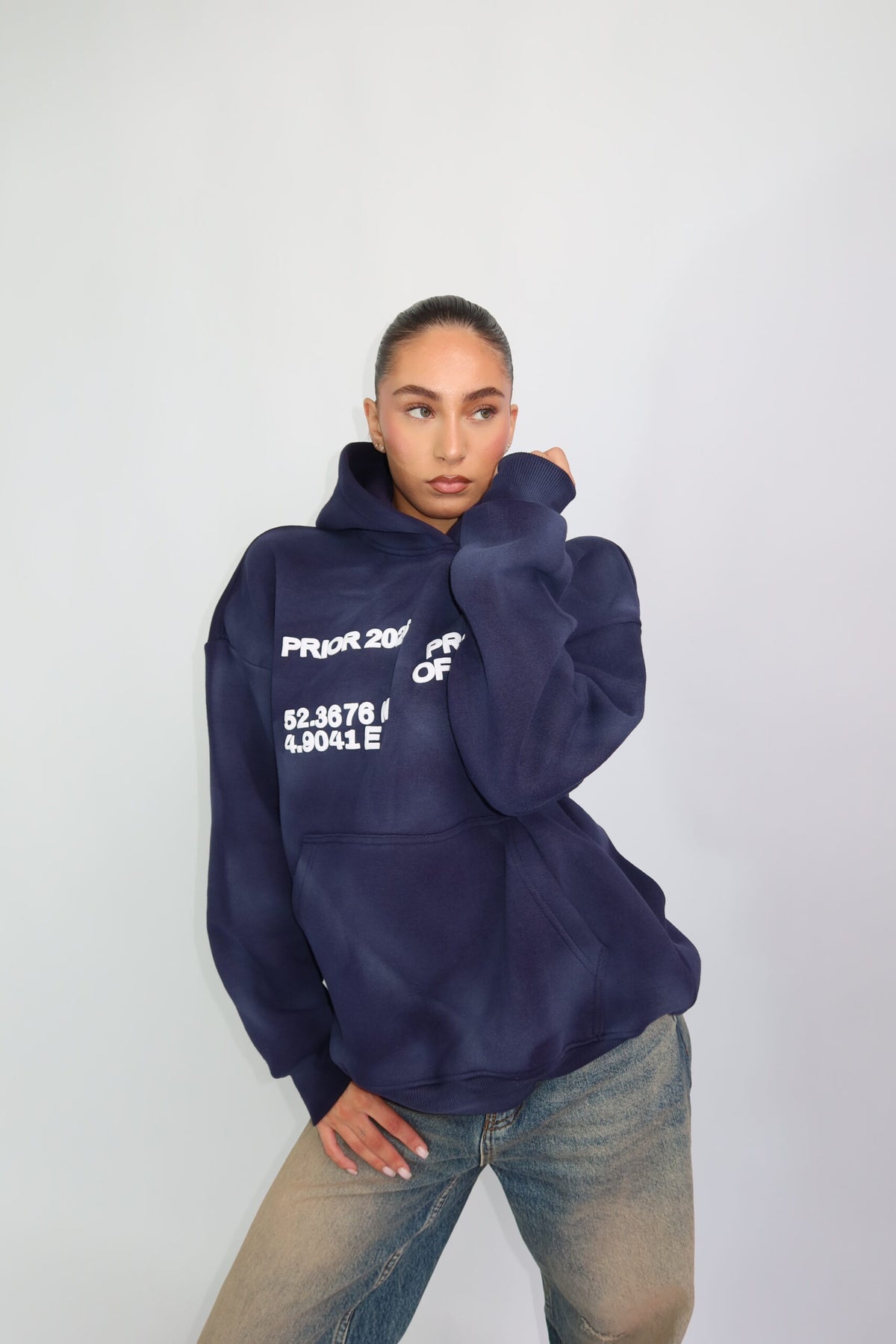PRIORITY WASHED HOODIE NAVY PRE ORDER