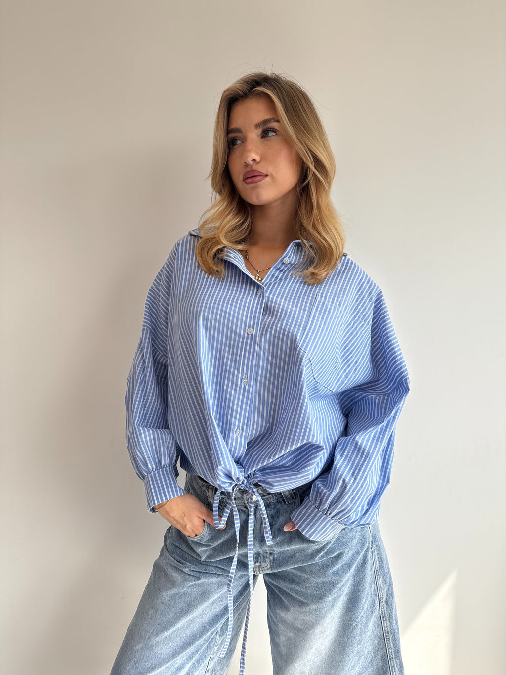 OVERSIZED STRIPE TIE BLOUSE BLUE