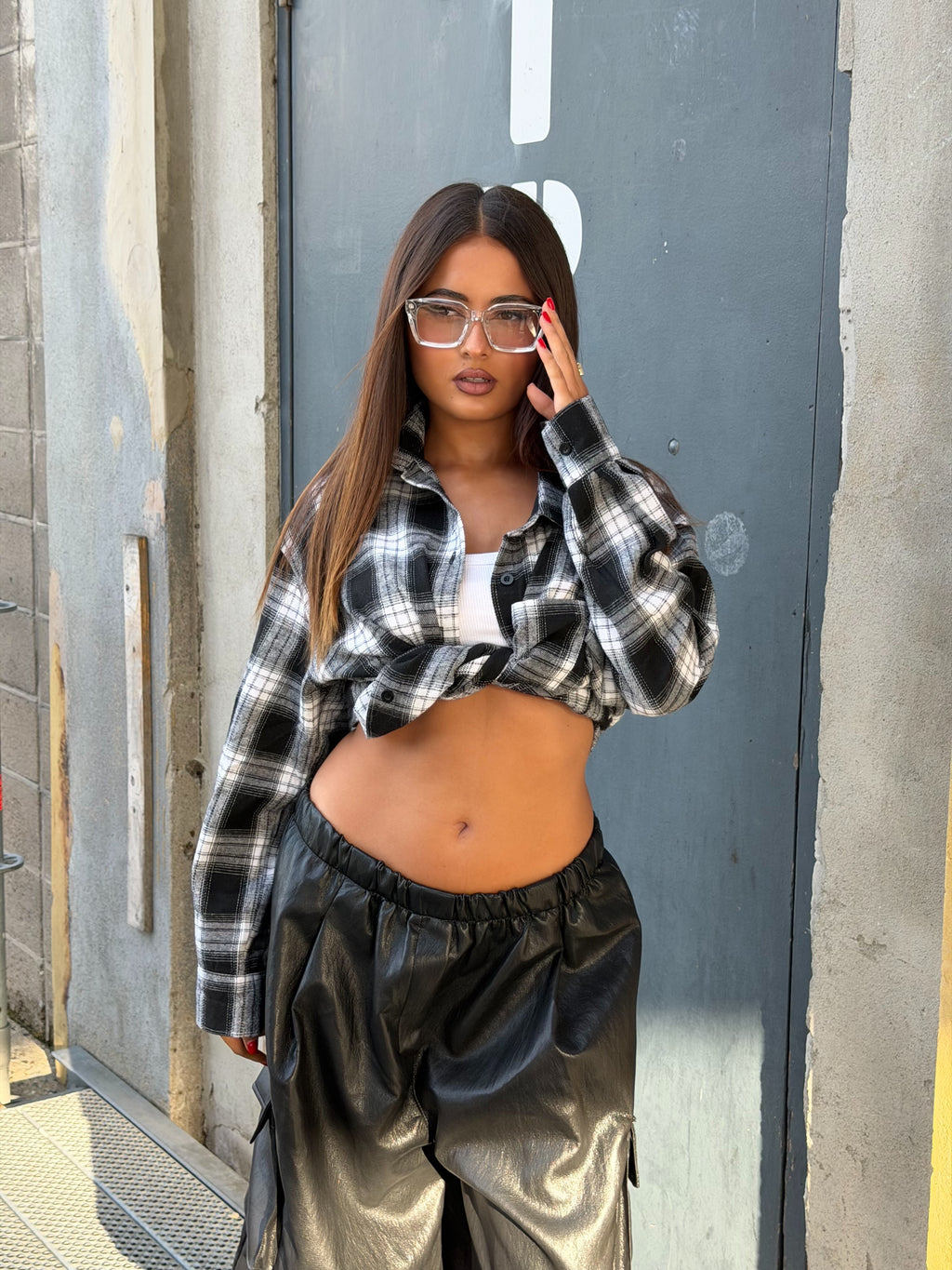 FLANNEL BLACK