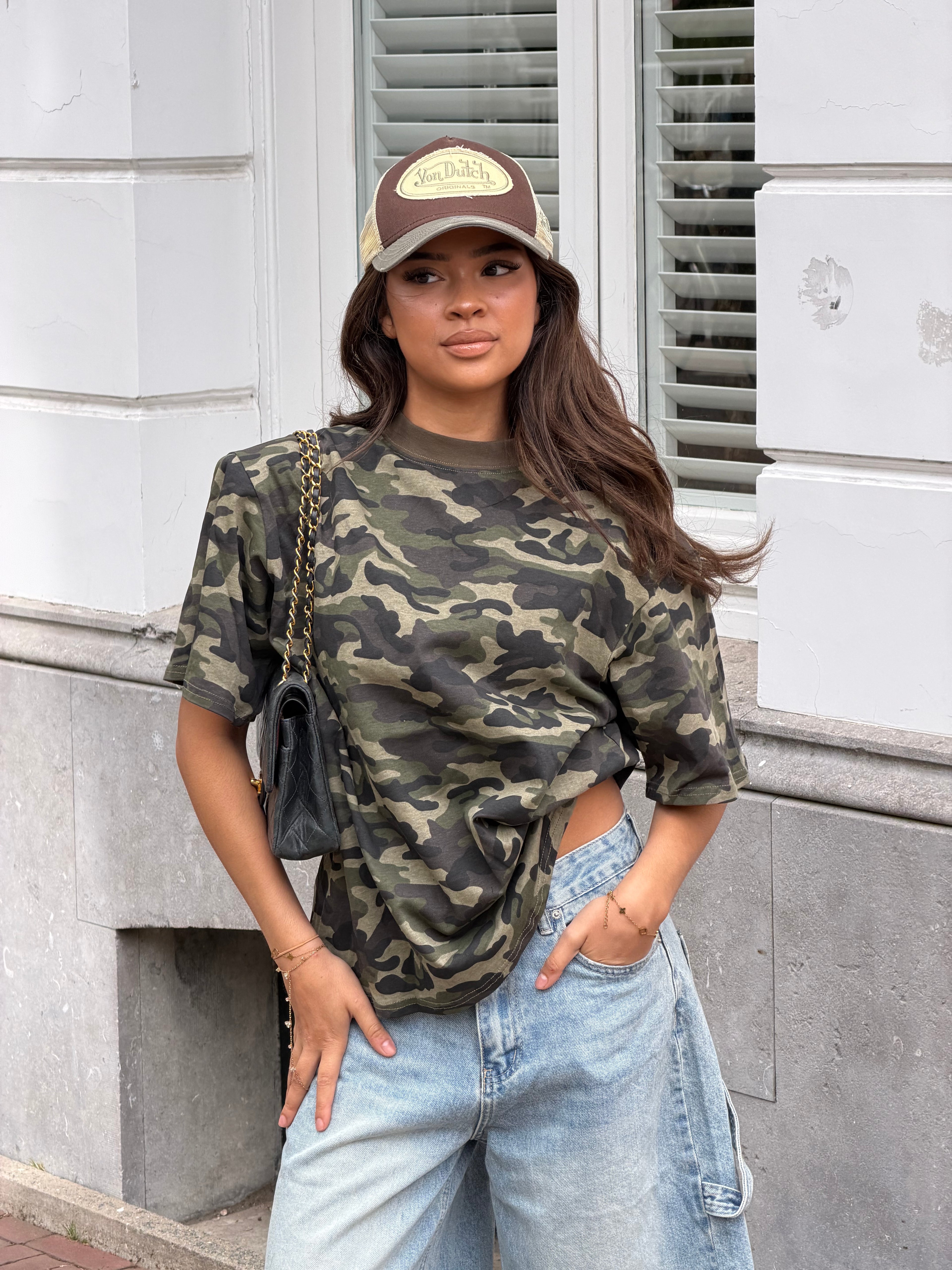 NAOMI ARMY TEE OVERSIZED