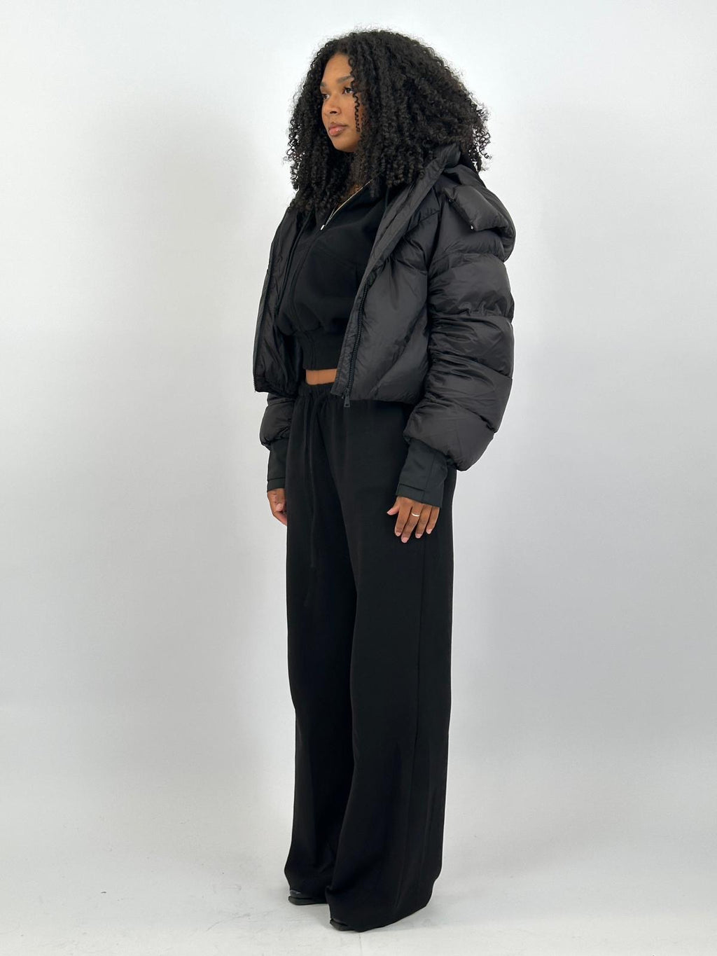 ULTIMATE HOODED CROPPED PUFFER BLACK