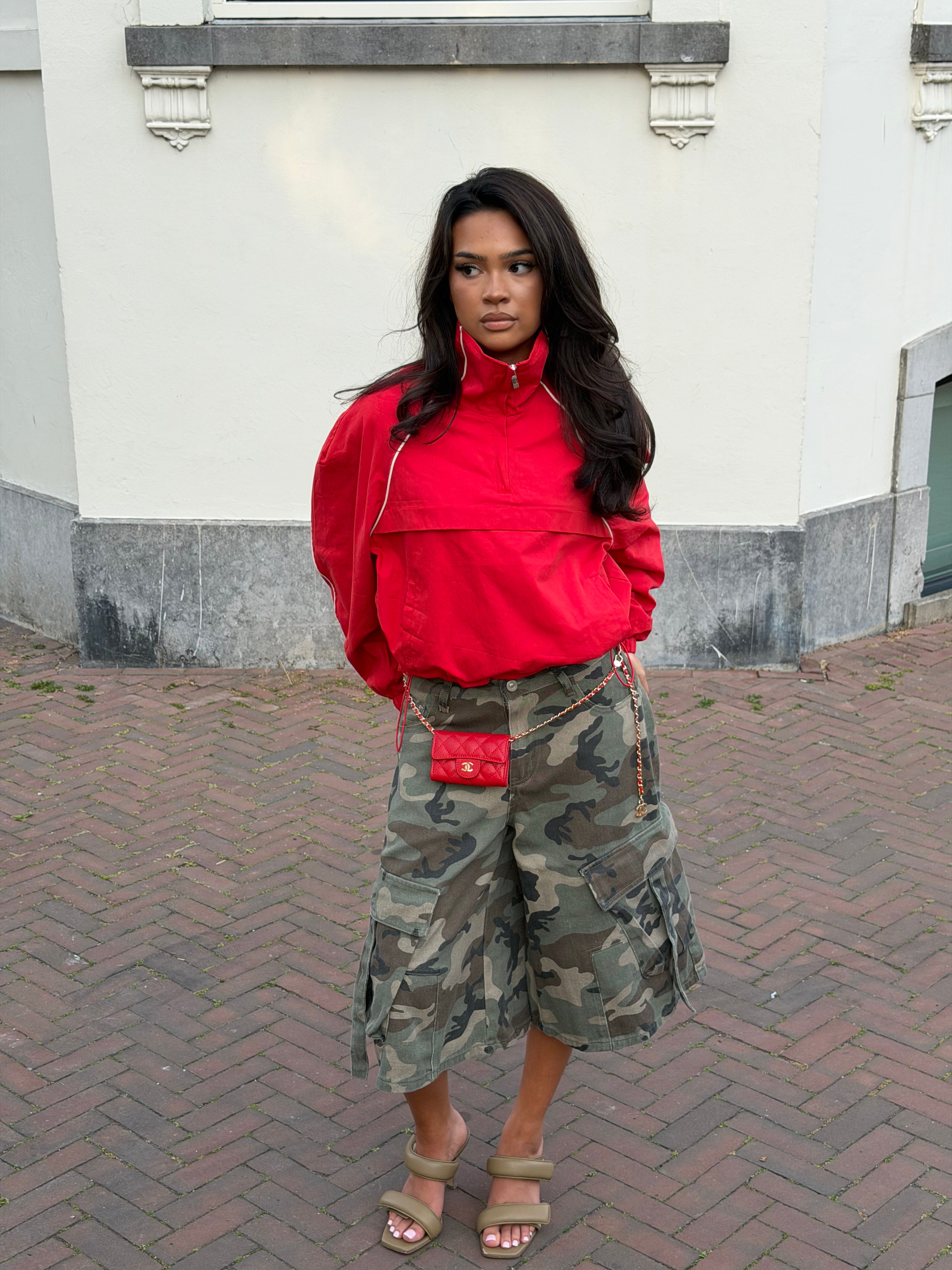 THE WINDBREAKER RED