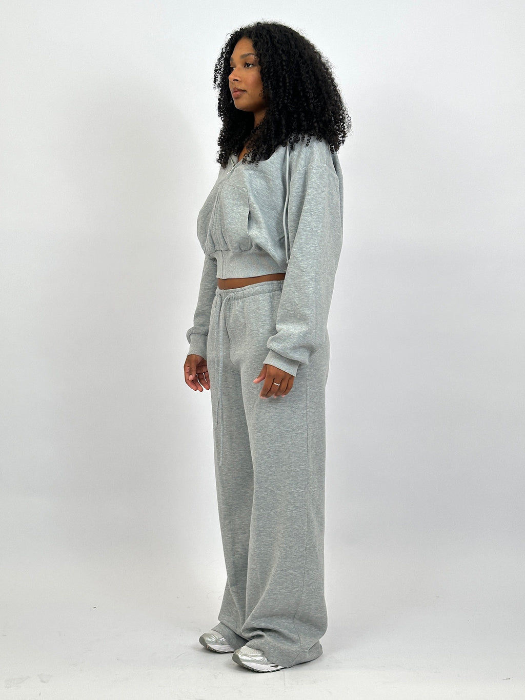 MUSTHAVE STRAIGHT JOGGER GREY (TALL)