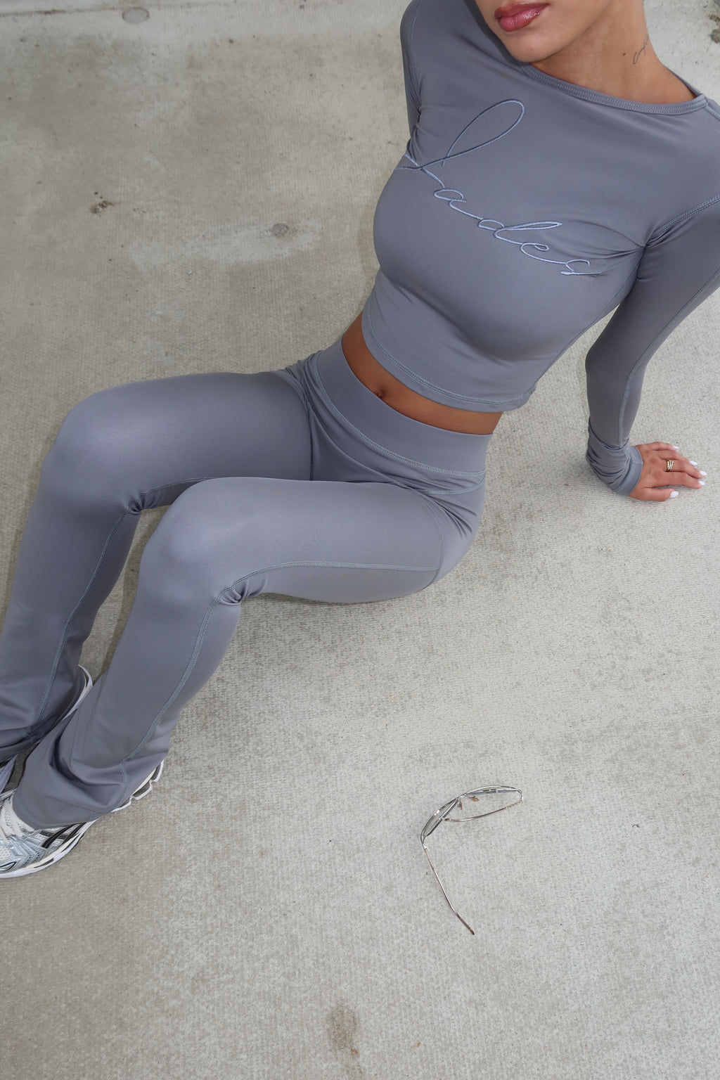 PREMIUM BODYFIT SET GREY