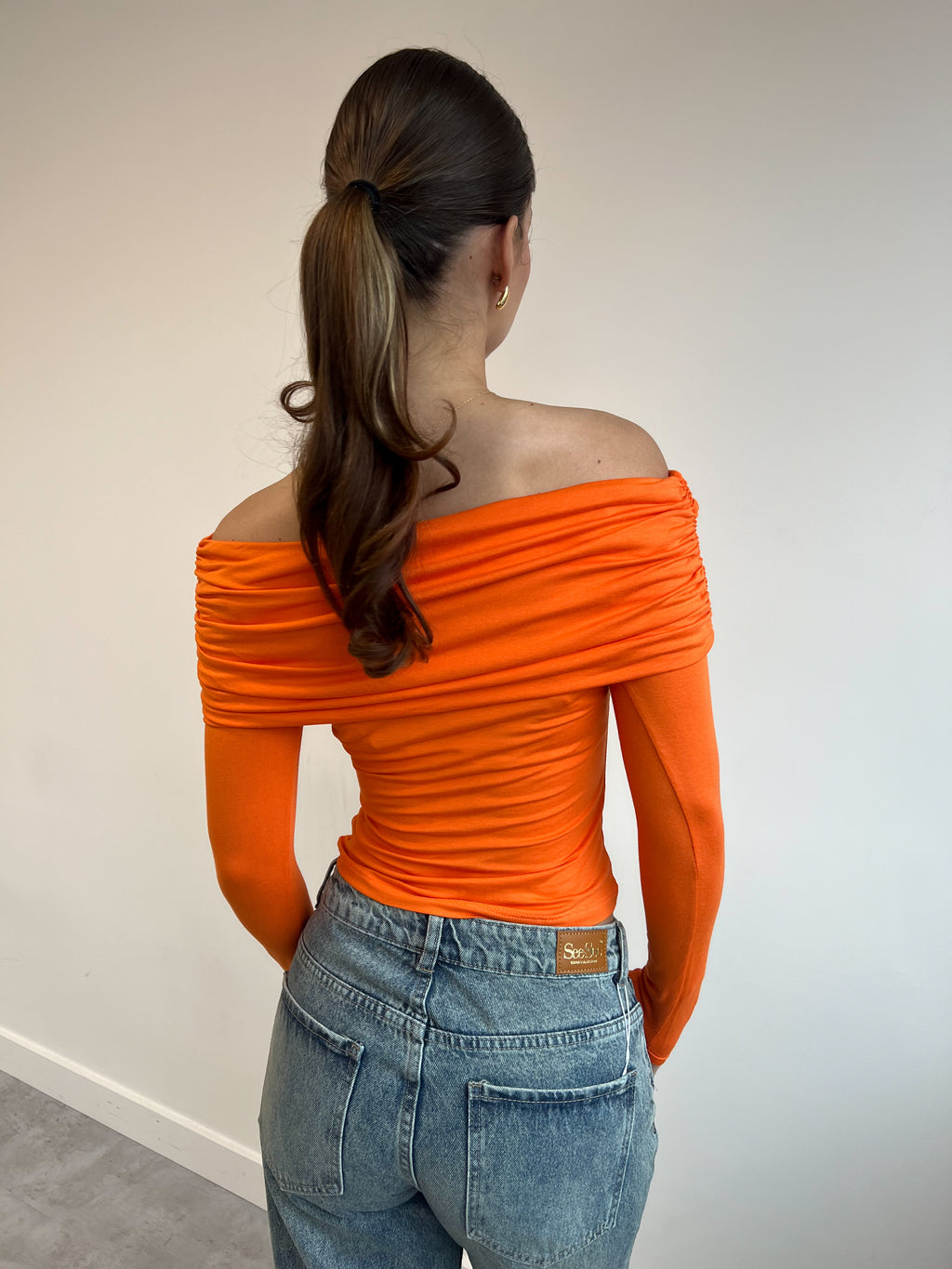 OFF SHOULDER ORANGE TOP