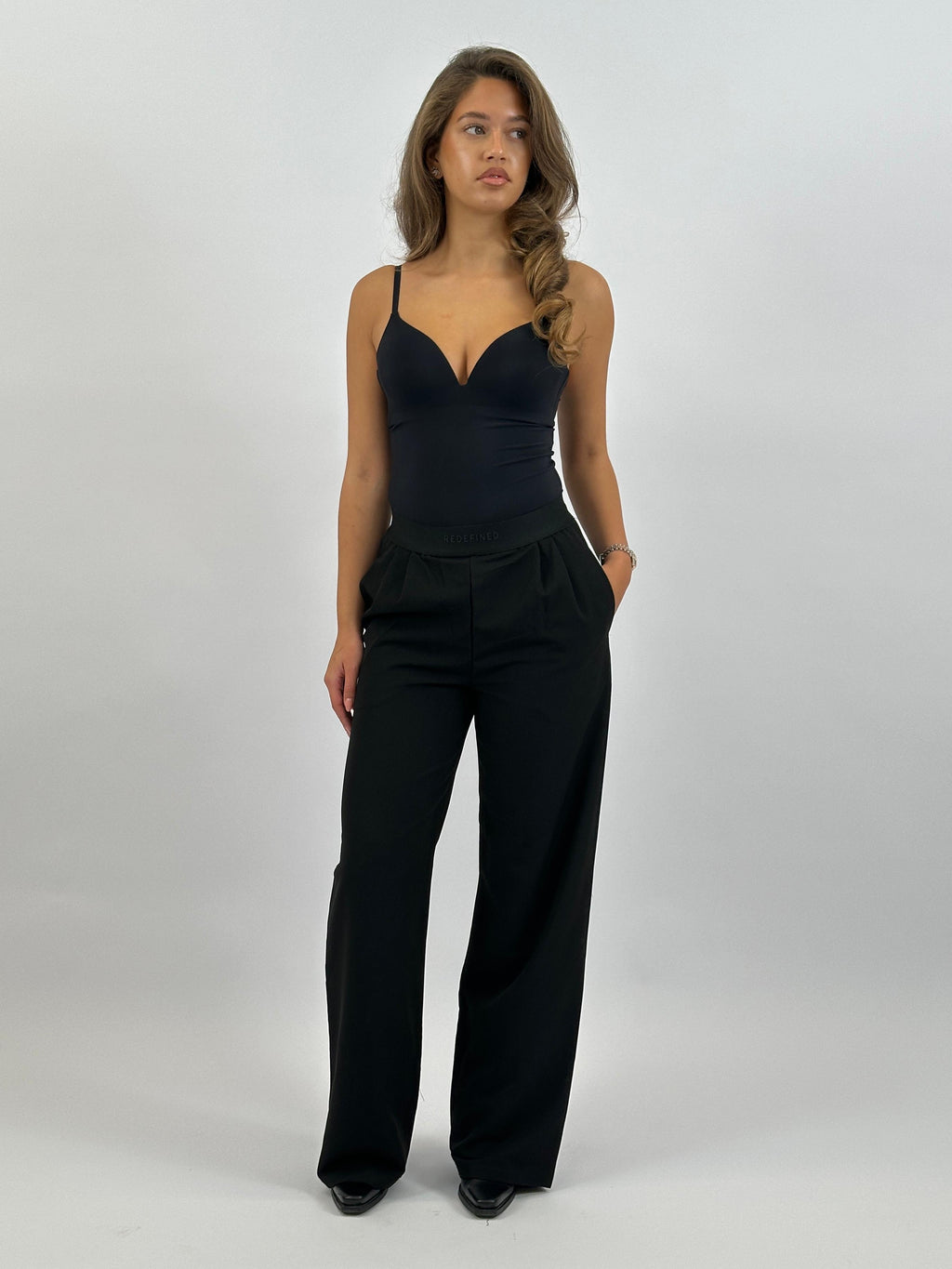 REDEFINED INSPIRED PANTALON PANTS BLACK