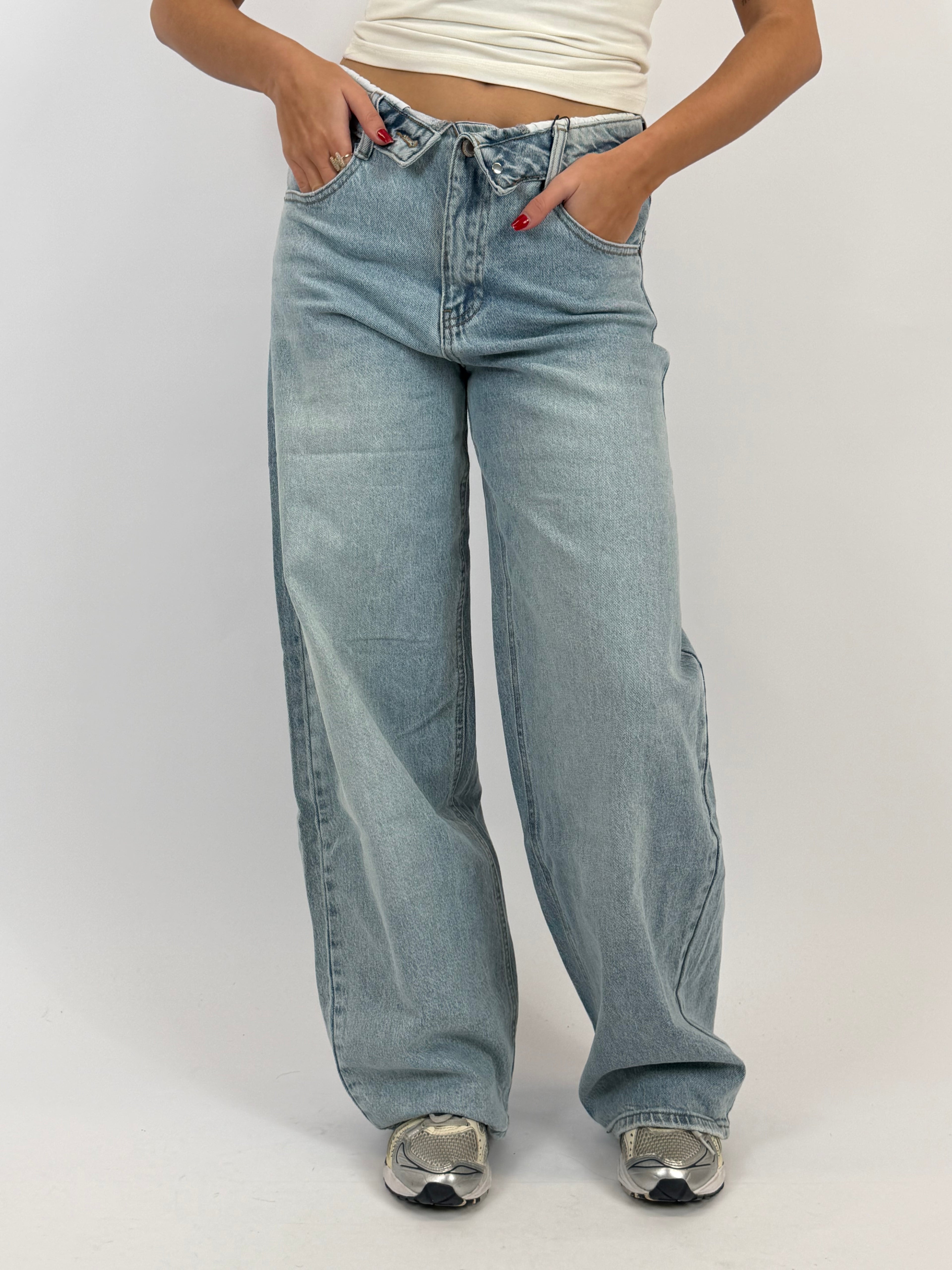 FOLDED WAIST JEANS LIGHT BLUE