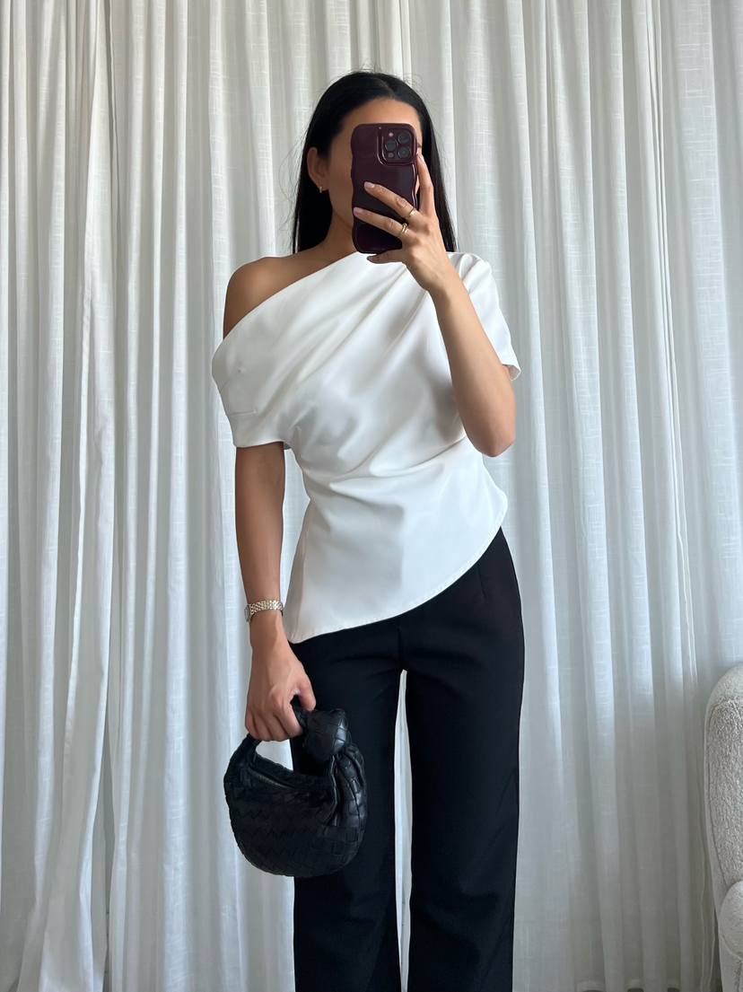 ASYMMETRIC DRAPED TOP WHITE