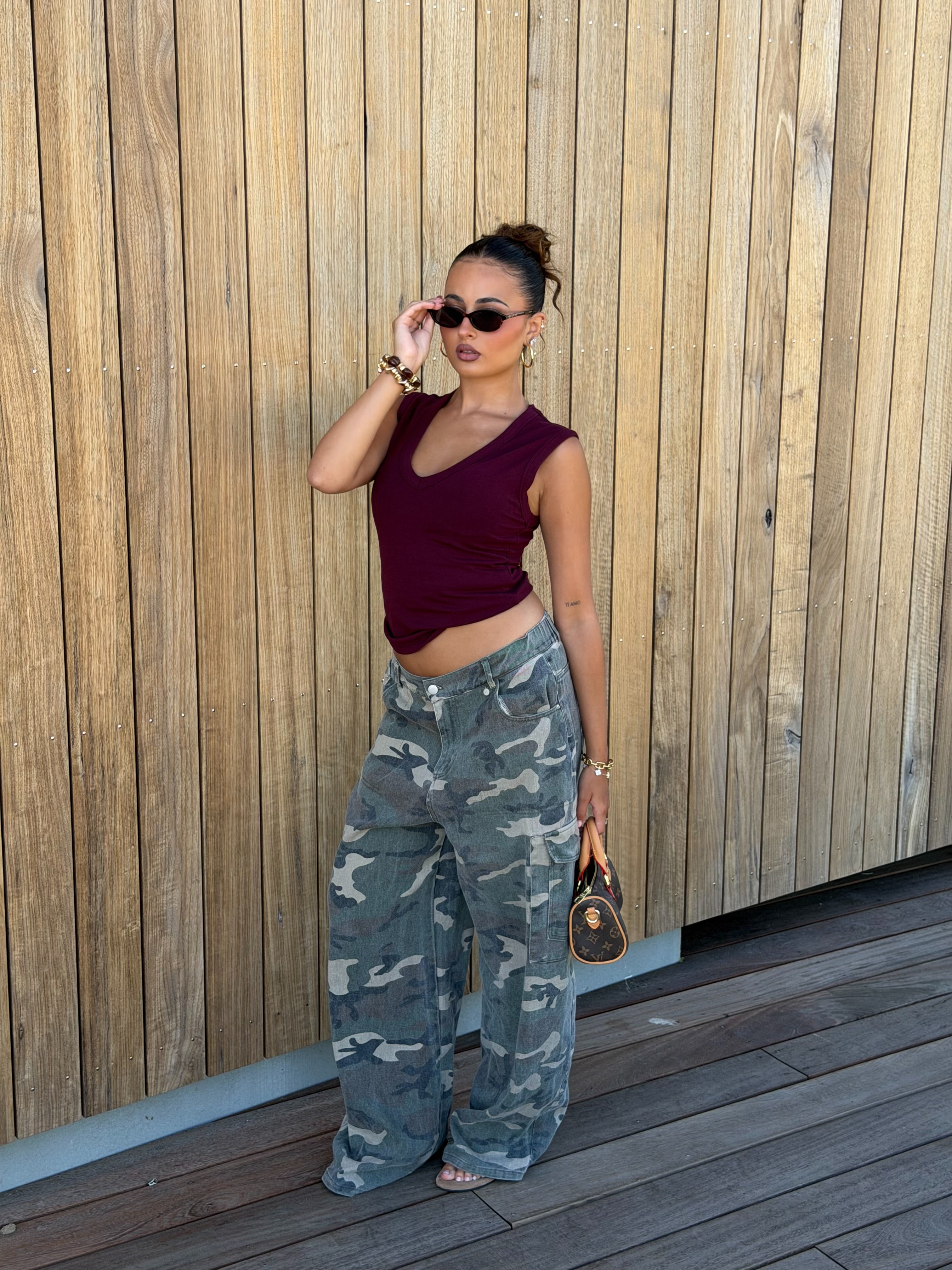 V TANK BORDEAUX