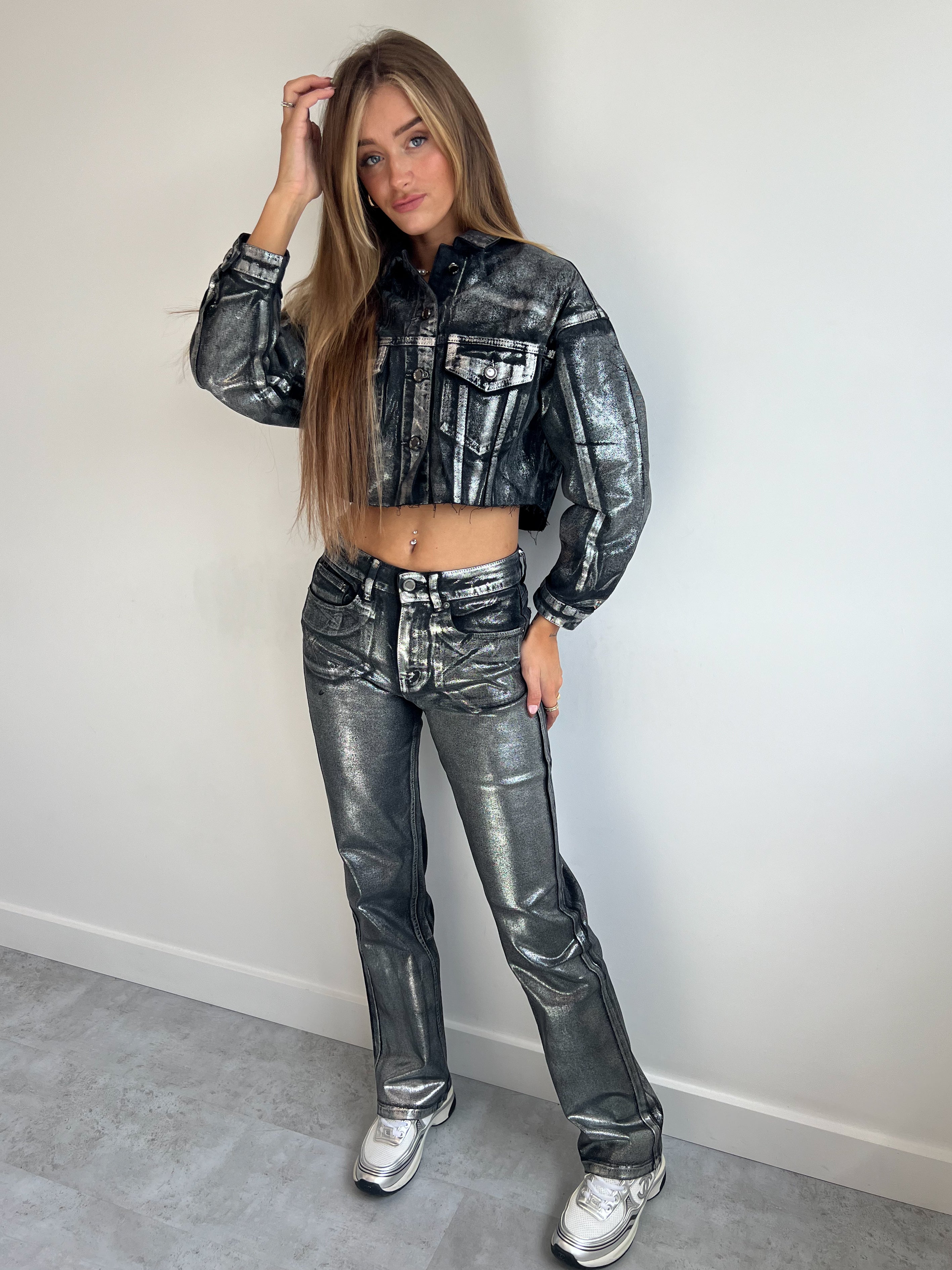 METALLIC GLOW JACKET BLACK