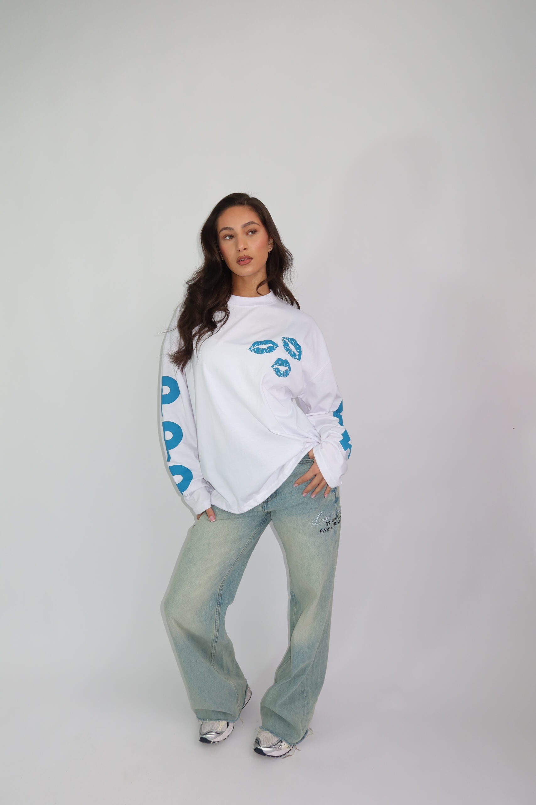 PRIORITY LONGSLEEVE WHITE/BLUE