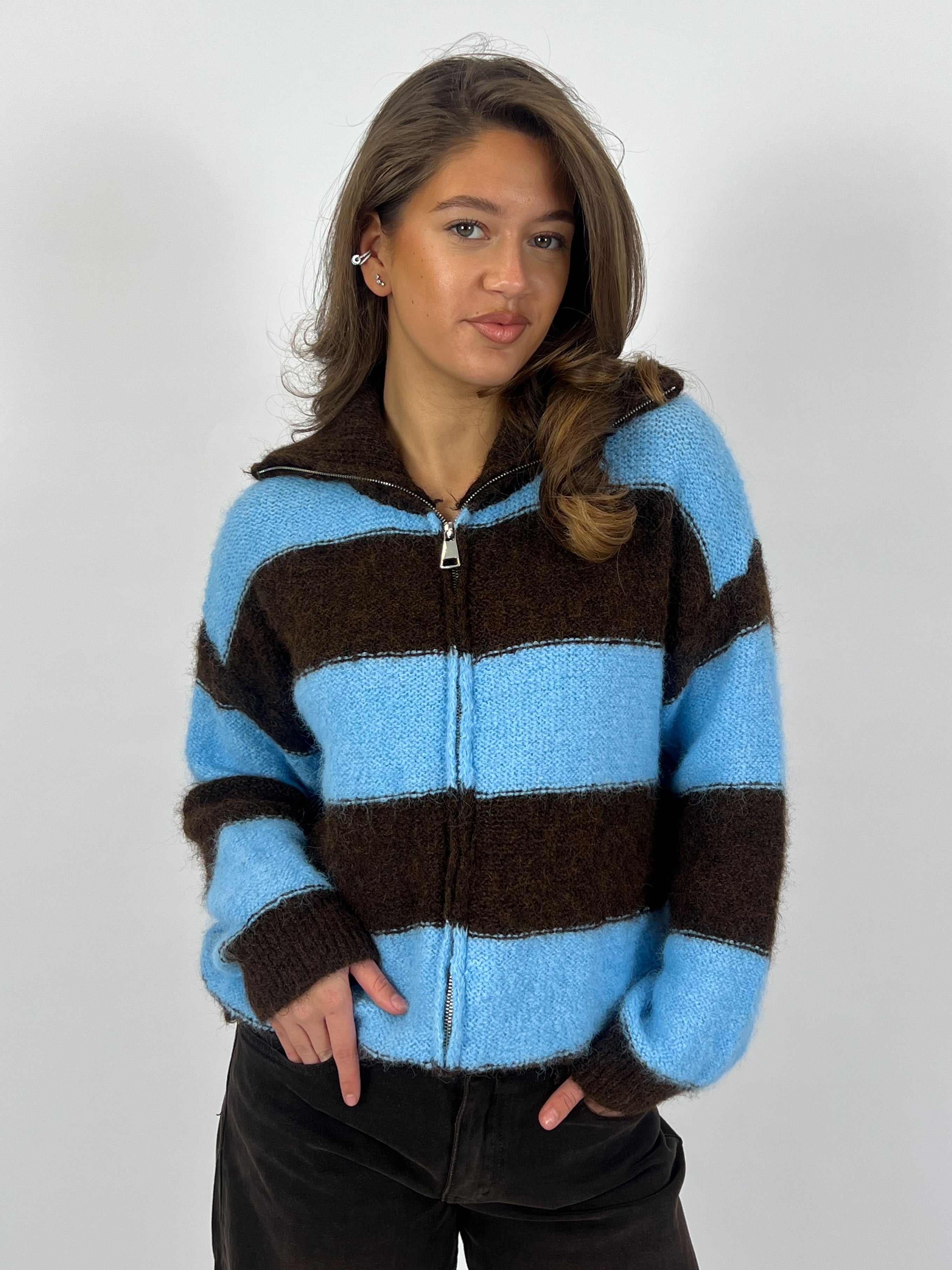 ZIP KNIT BLUE/CHOCO