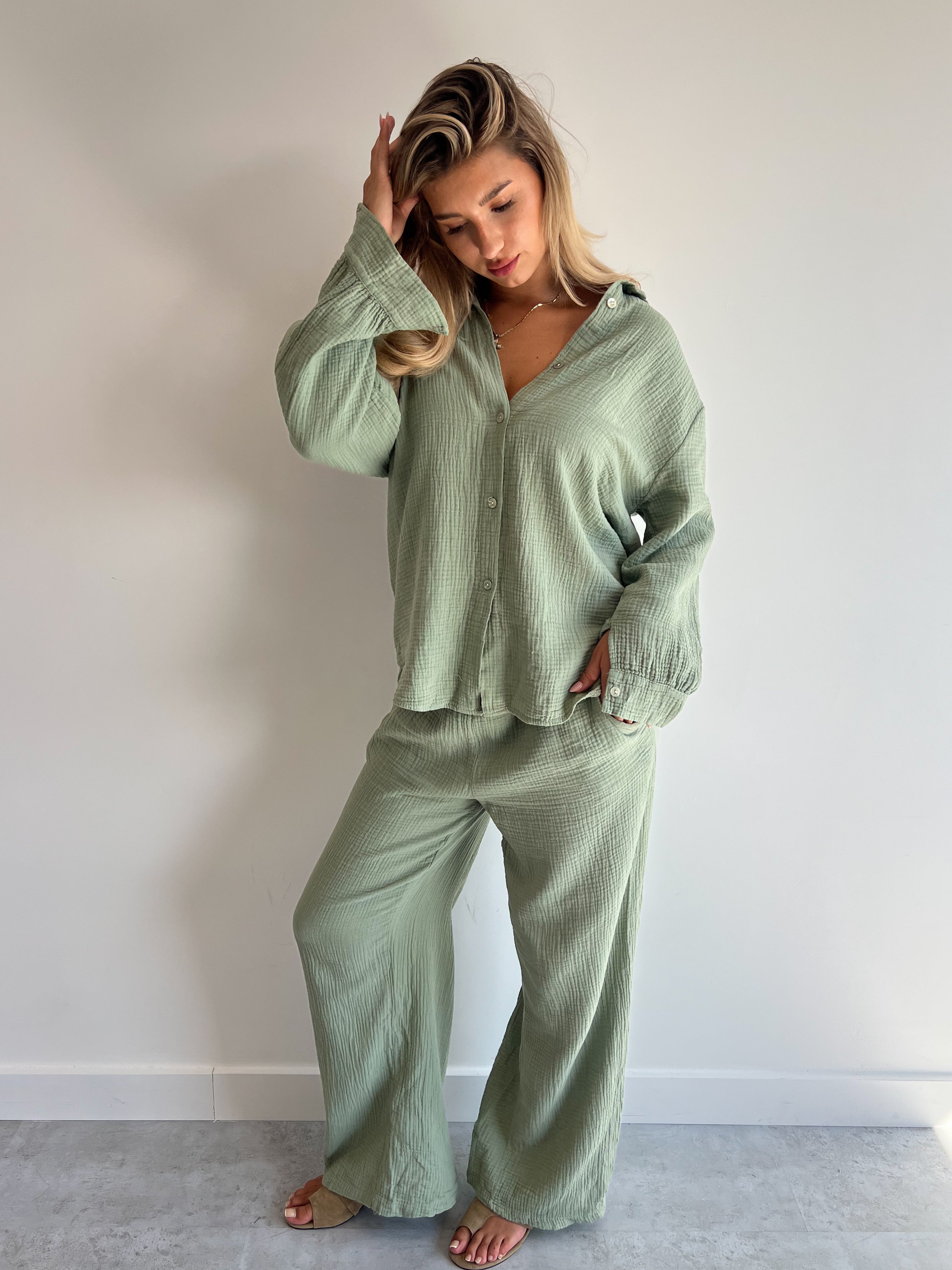 MUSTHAVE LINEN SET MATCHA GREEN