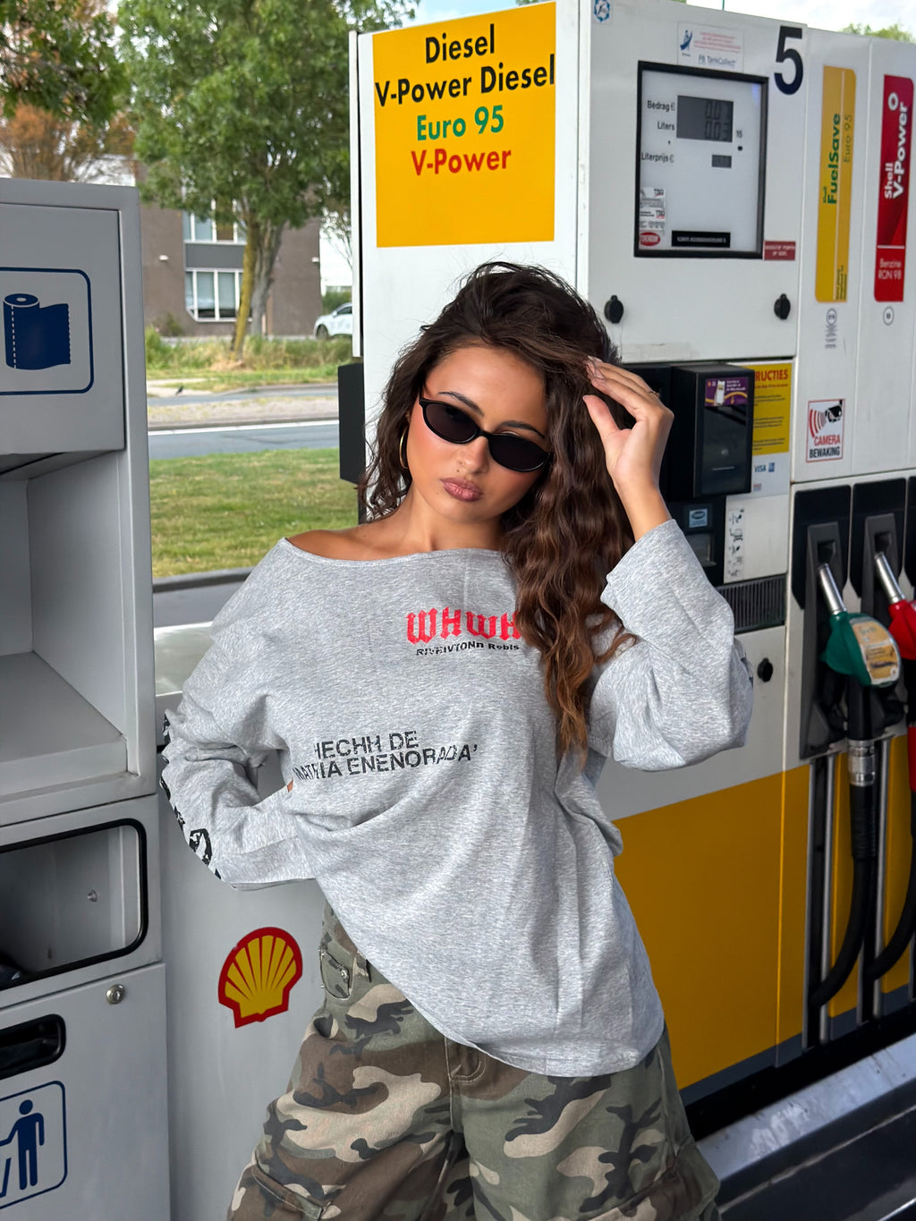 GREY OFFSHOULDER LONGSLEEVE