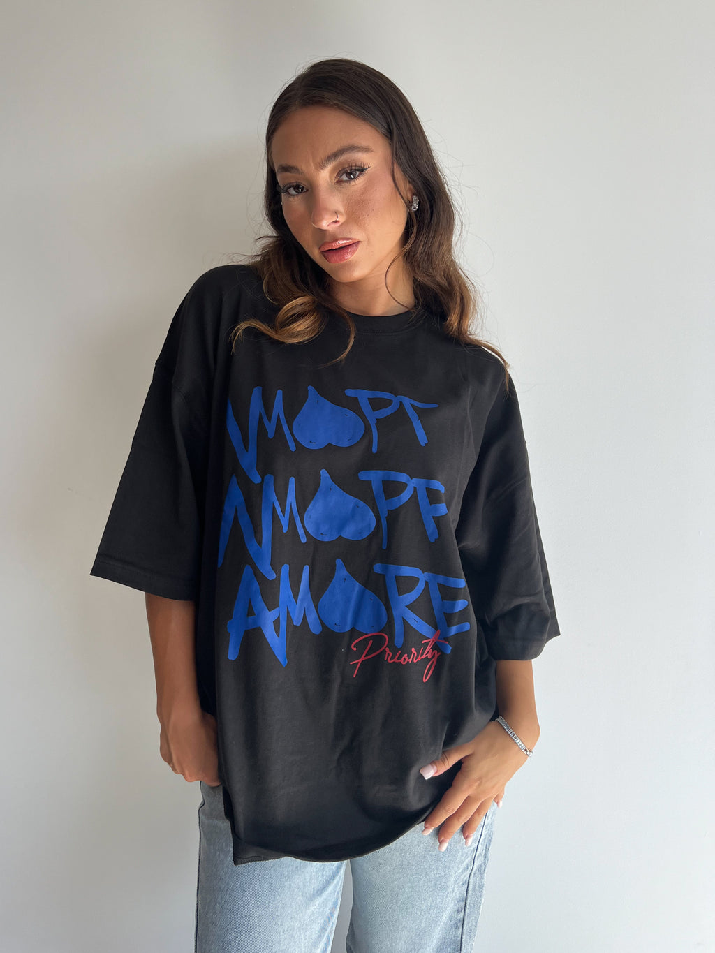 PREMIUM AMORE TEE BLACK/COBALT