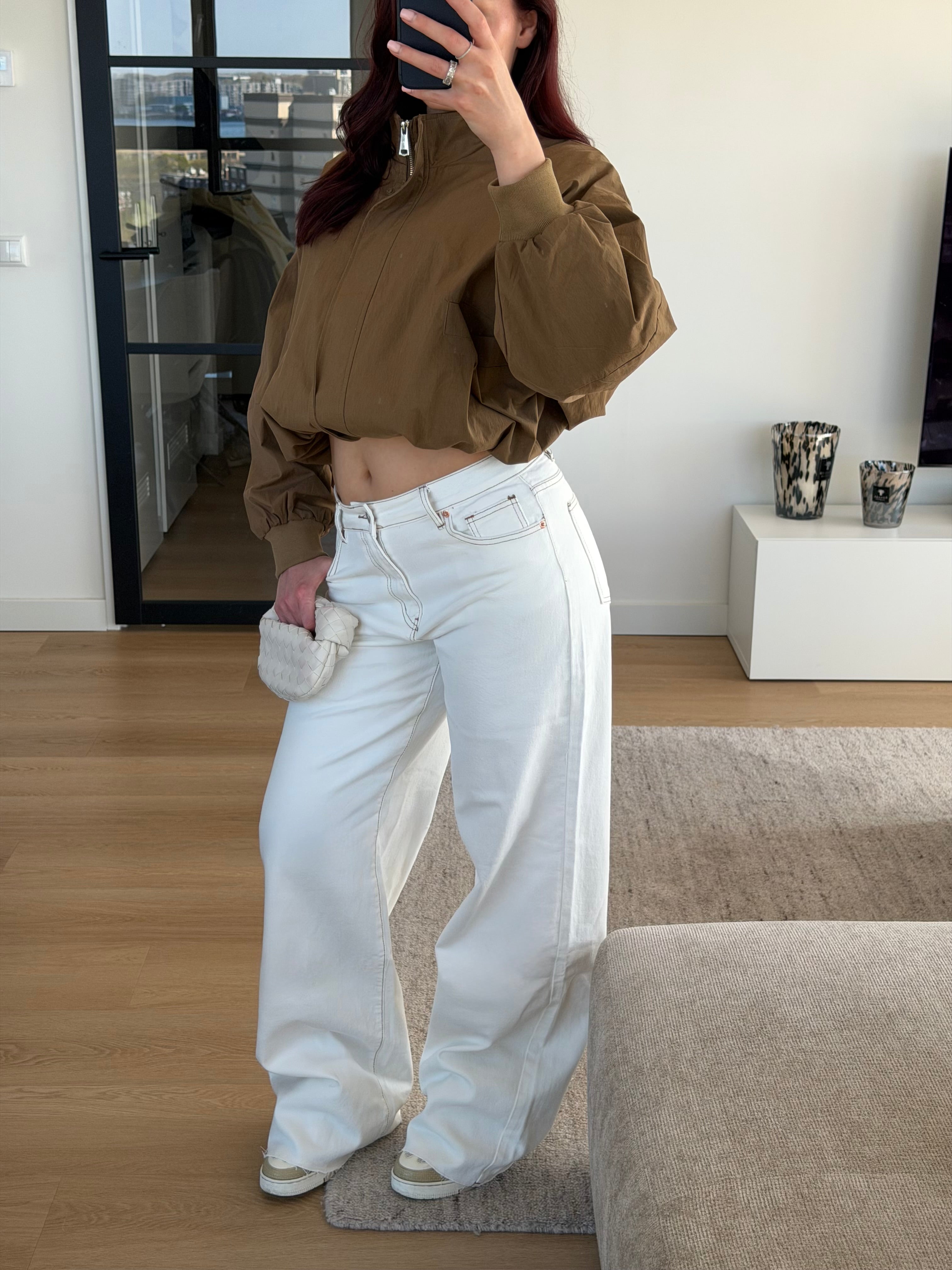 CREAM TALL JEANS BROWN STITCH