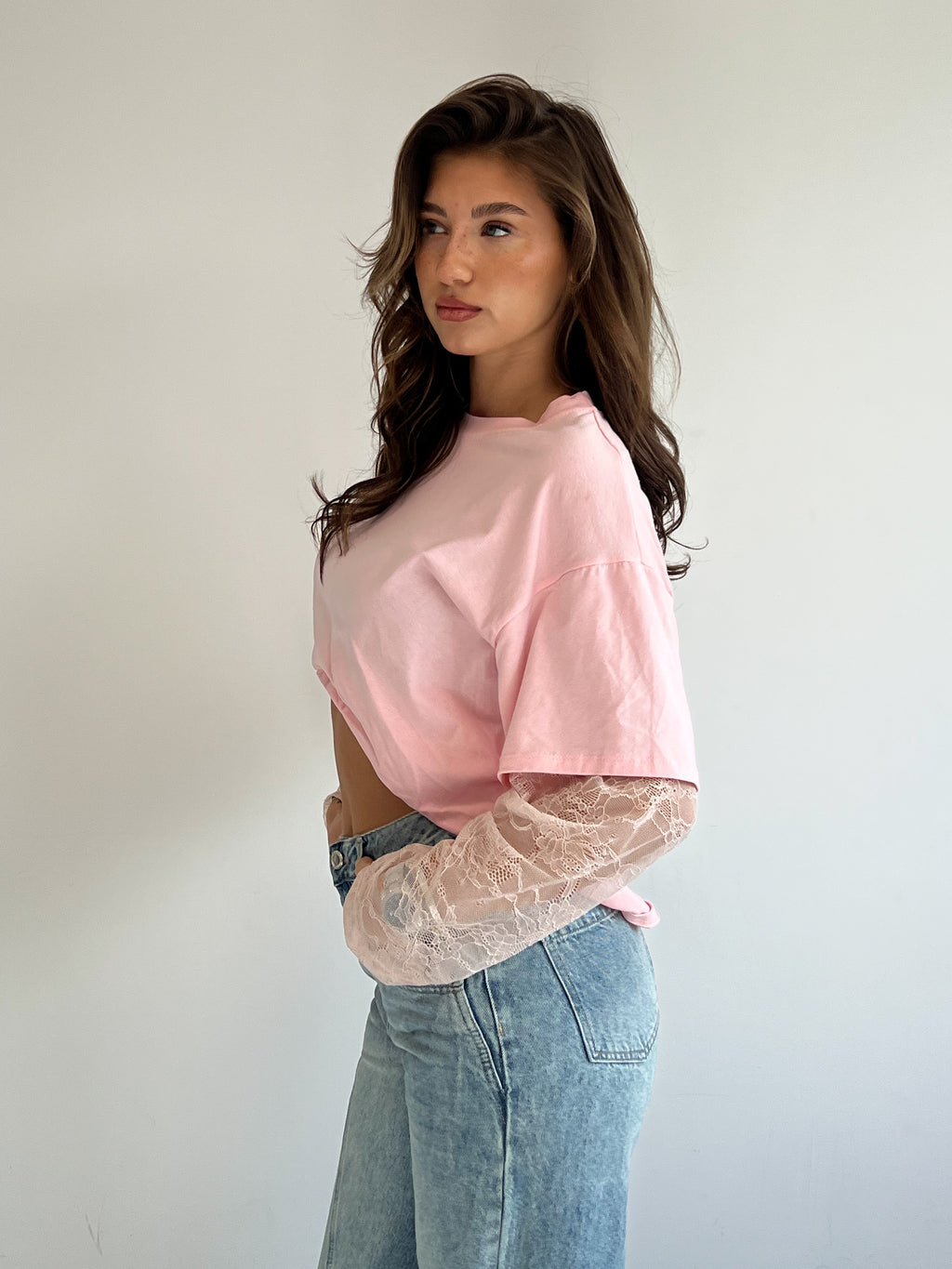 OVERSIZED LACE SLEEVE TEE PINK