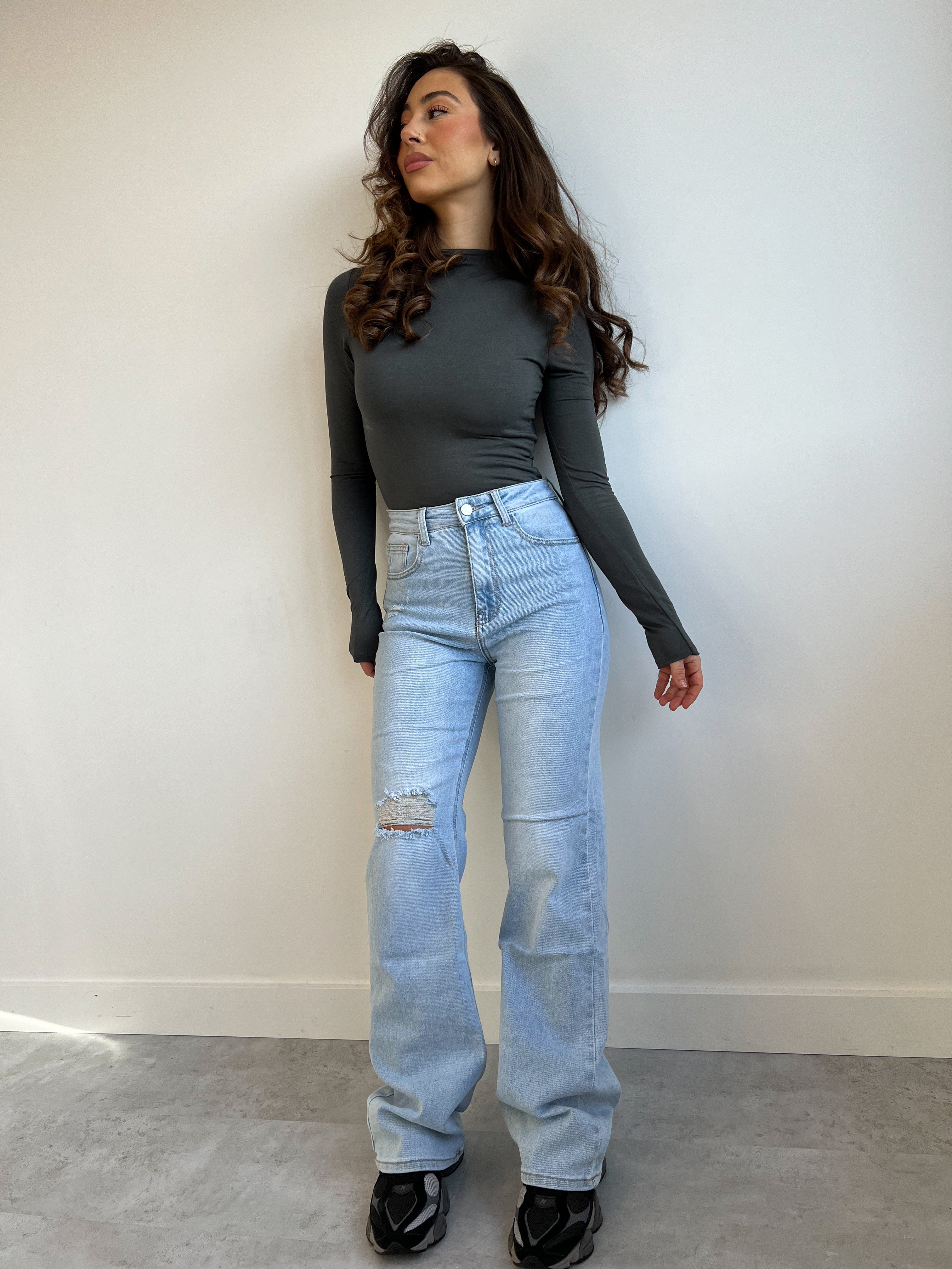 DISTRESSED WIDE LEG 2274