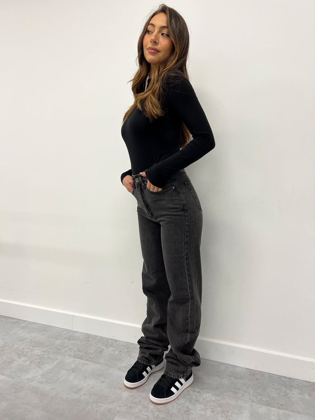 MUSTHAVE DARK GREY STRAIGHT LEG