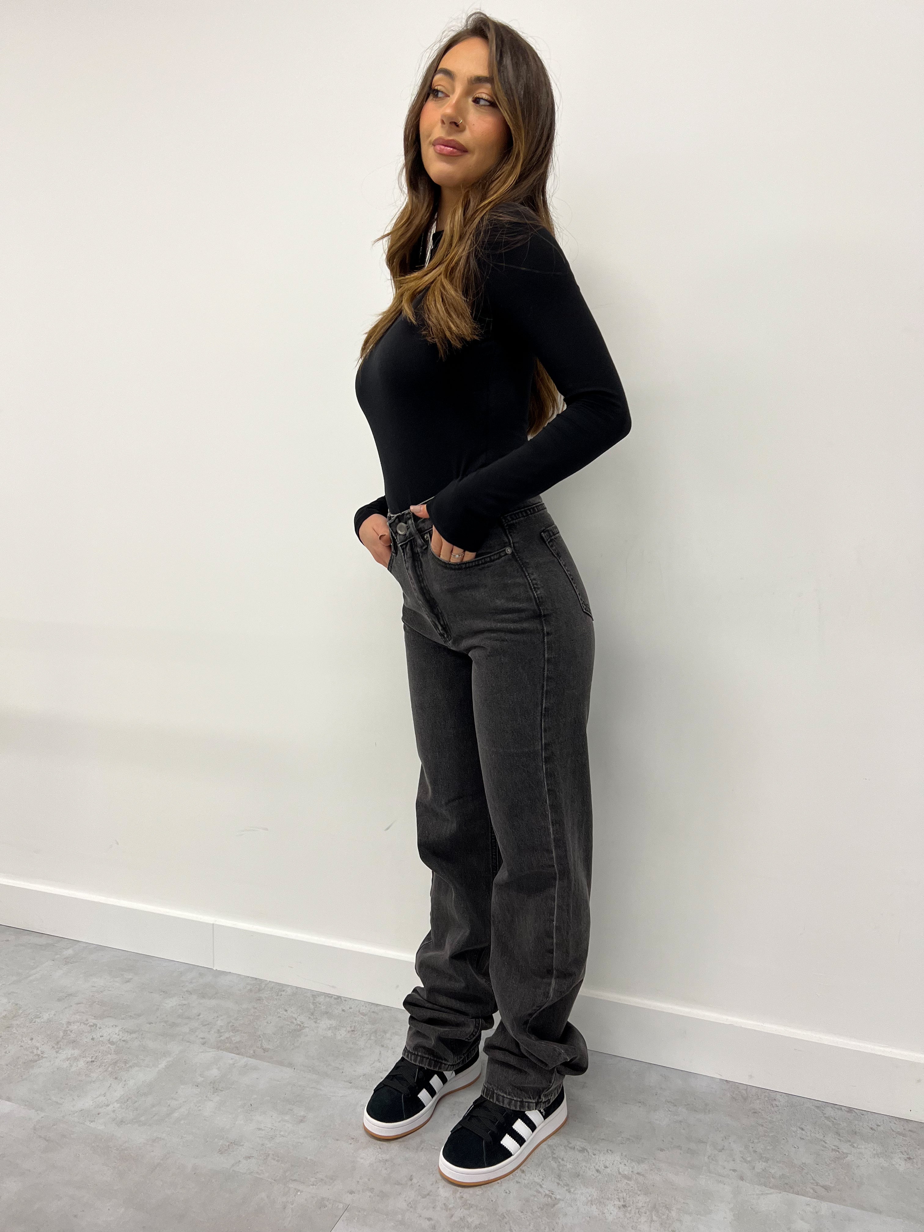 MUSTHAVE DARK GREY STRAIGHT LEG