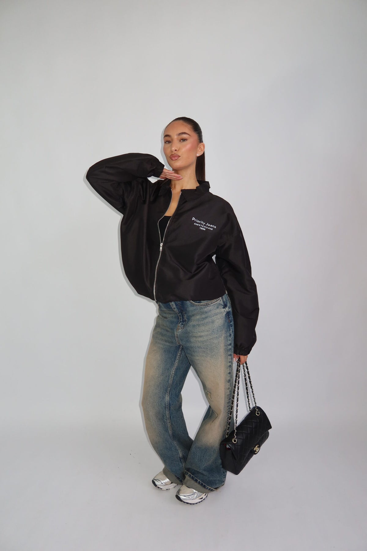 PRIORITY WINDBREAKER BLACK