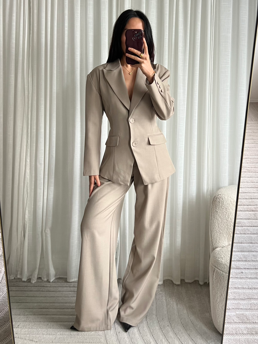 SNATCHED TIE BLAZER TAUPE