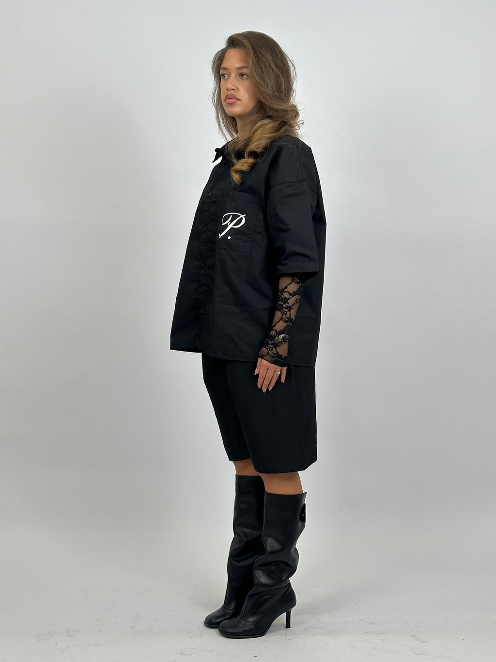 PRIORITY AMSTERDAM BOYFRIEND BLOUSE BLACK