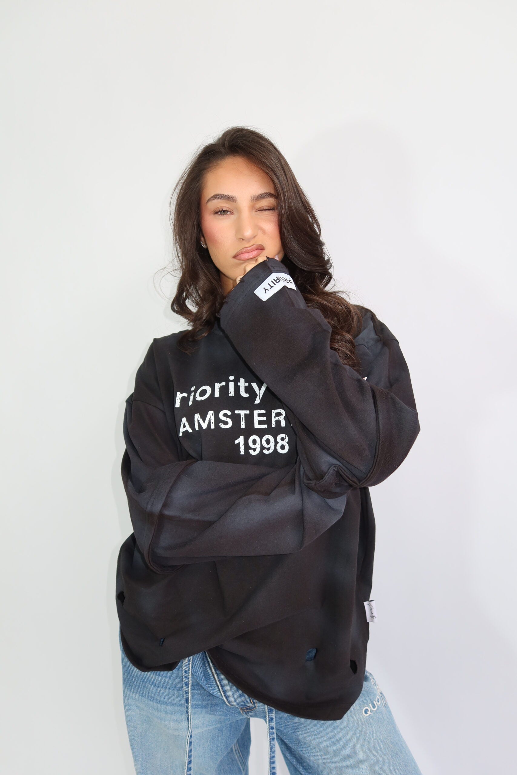 PRIORITY BLACK WASH LONGSLEEVE