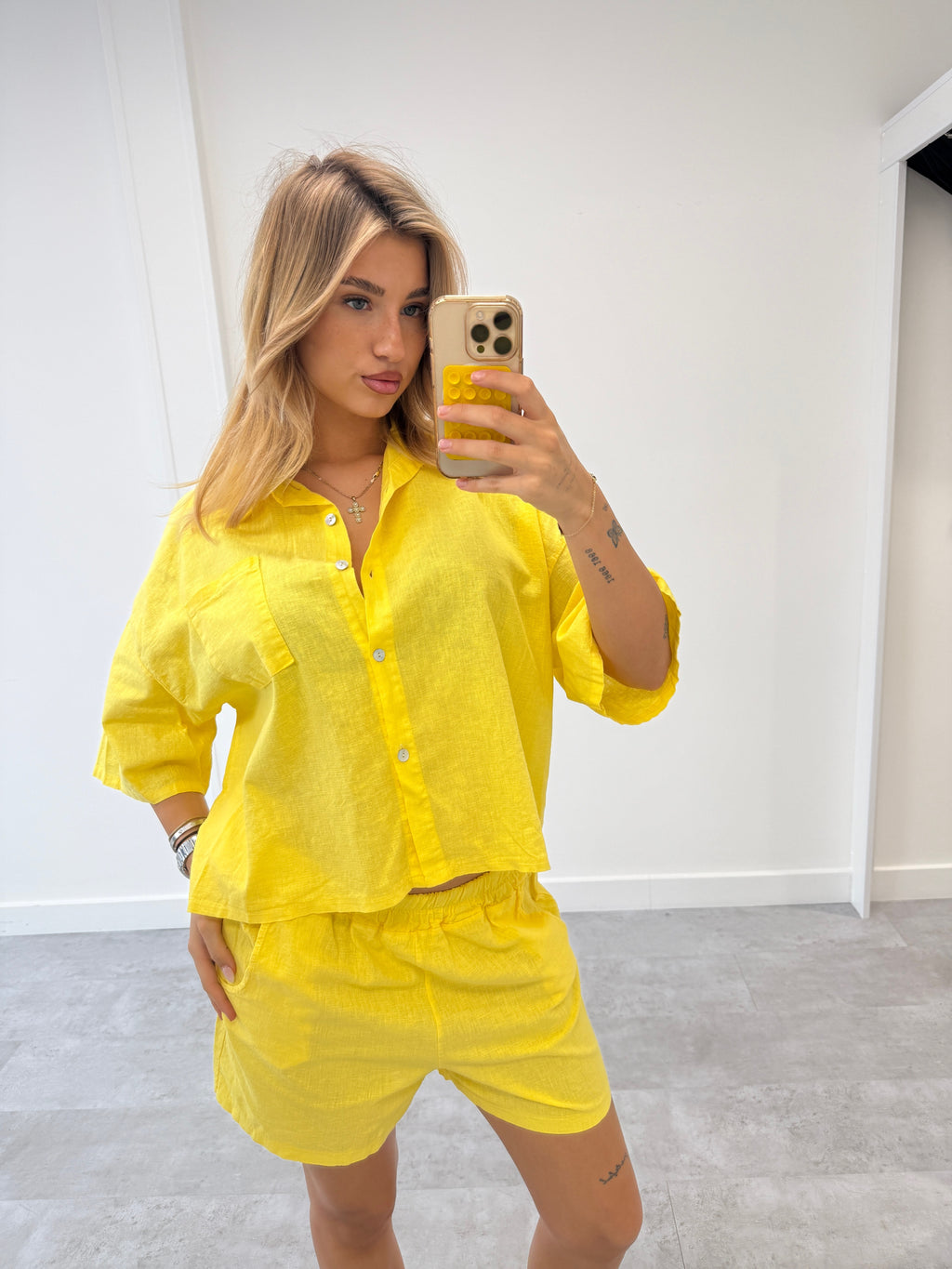 SHORT LINEN SET YELLOW