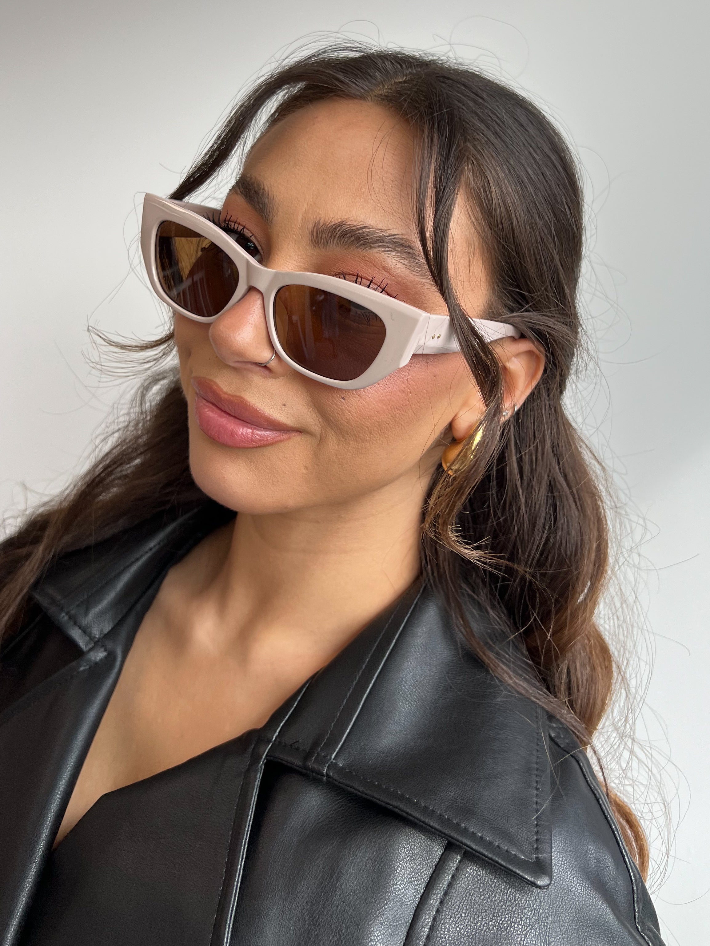 CAT EYE SUNNIES NUDE