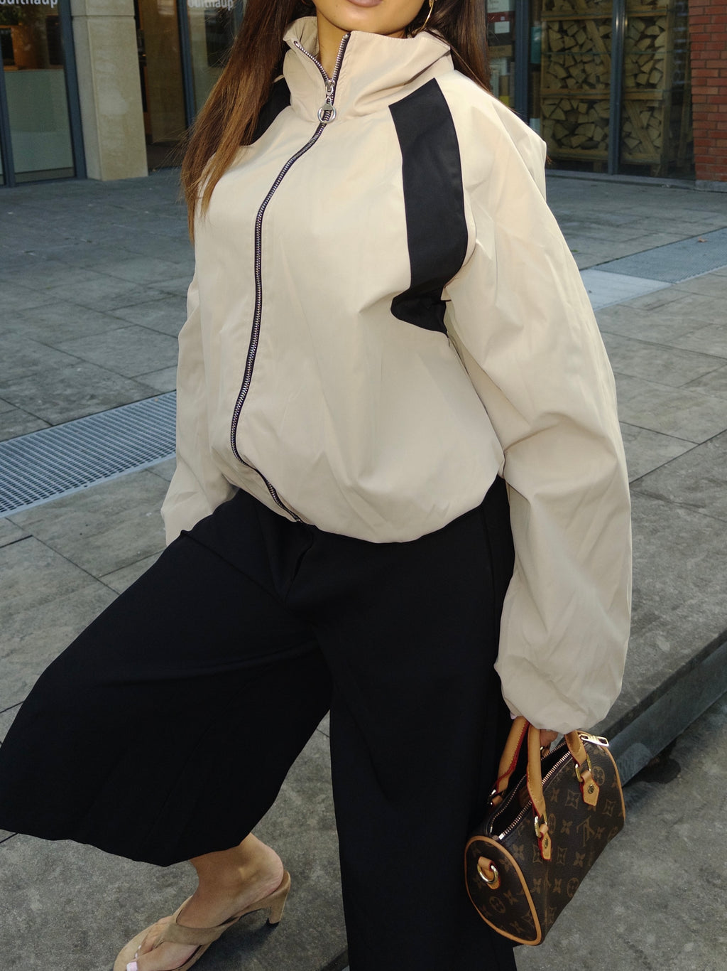 TWO TONE WINDBREAKER JACKET BEIGE