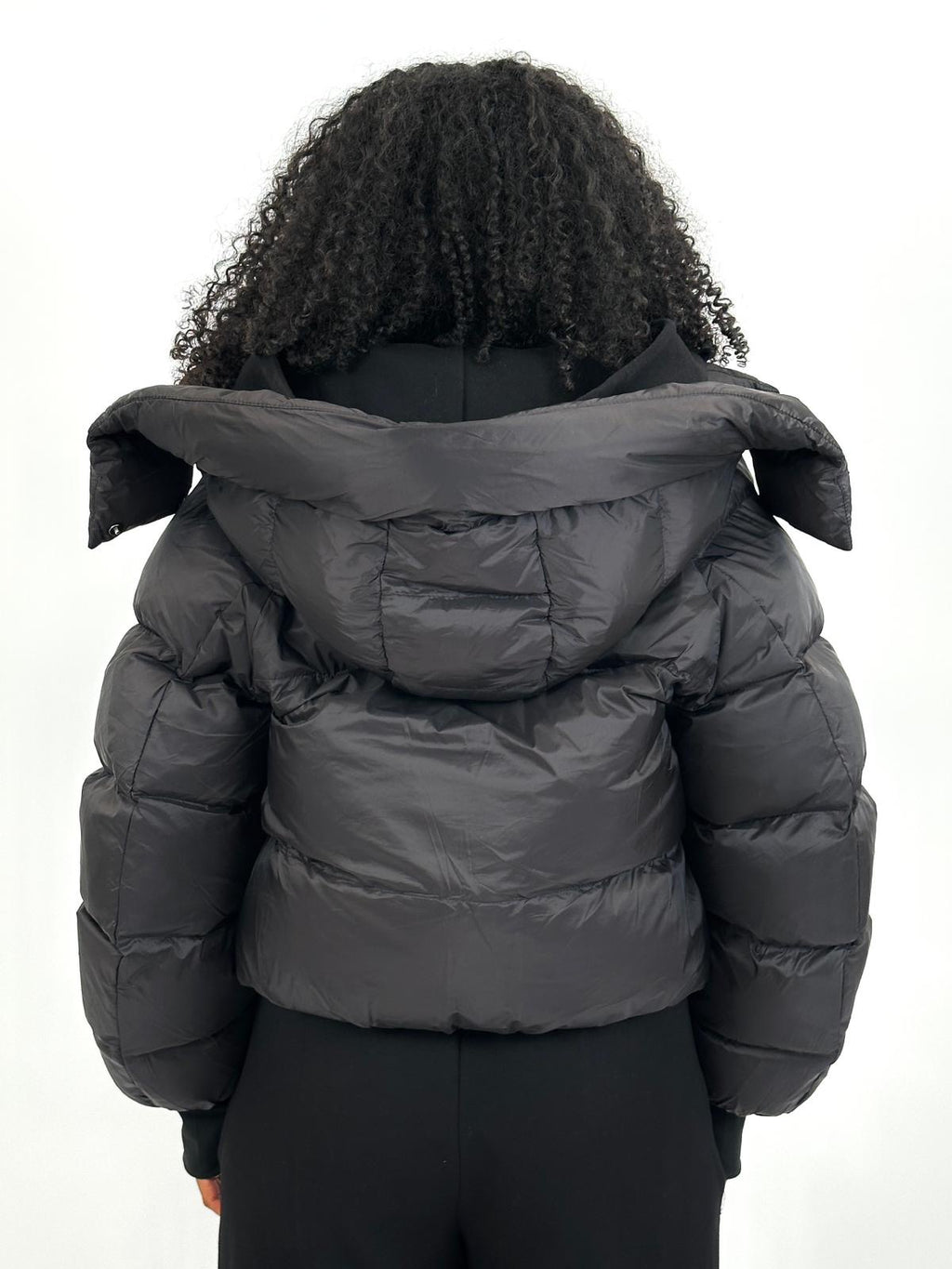 ULTIMATE HOODED CROPPED PUFFER BLACK