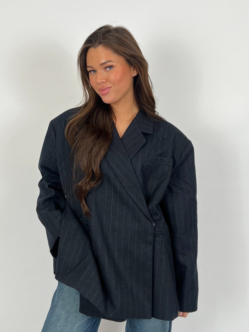 OVERSIZED PINSTRIPE DAD BLAZER NAVY