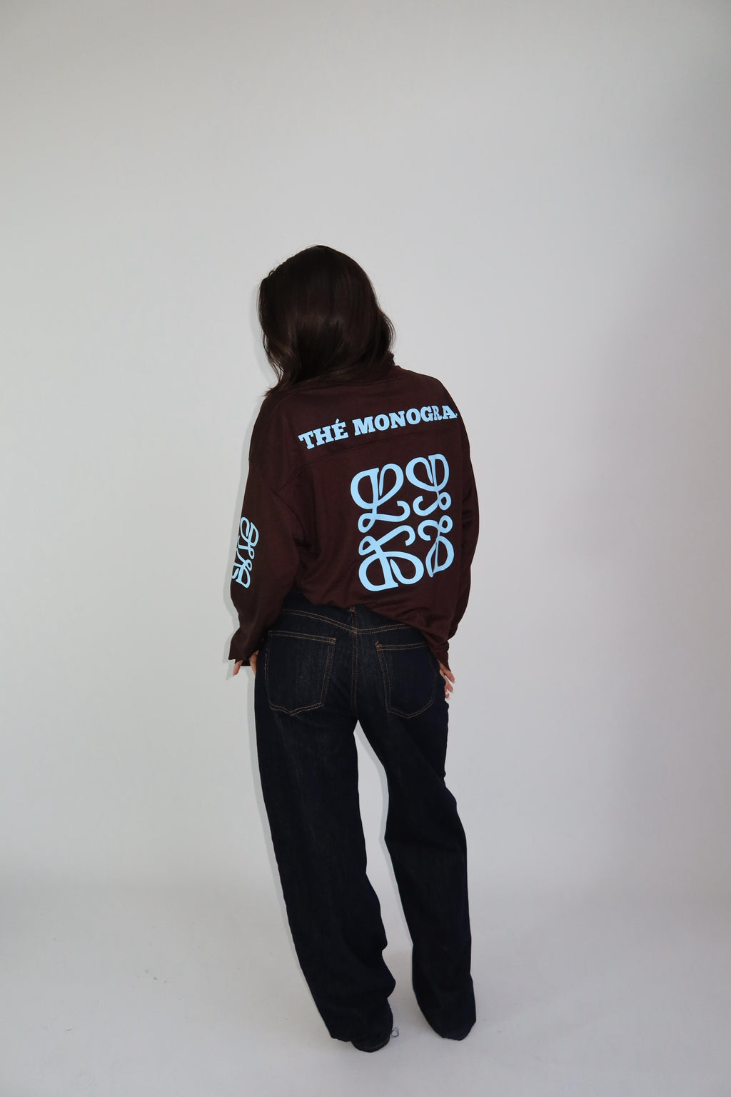 MONOGRAM LONGSLEEVE CHOCO/BLUE