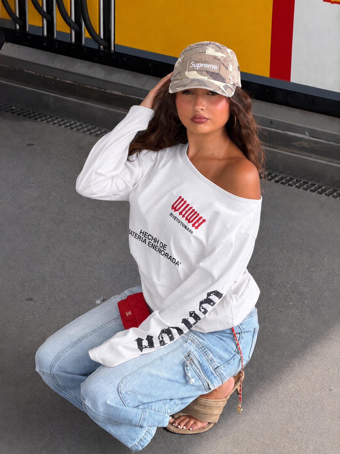 WHITE OFFSHOULDER LONGSLEEVE