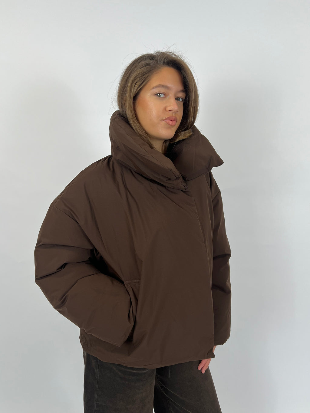 PREMIUM BIG COLLAR PUFFER CHOCO