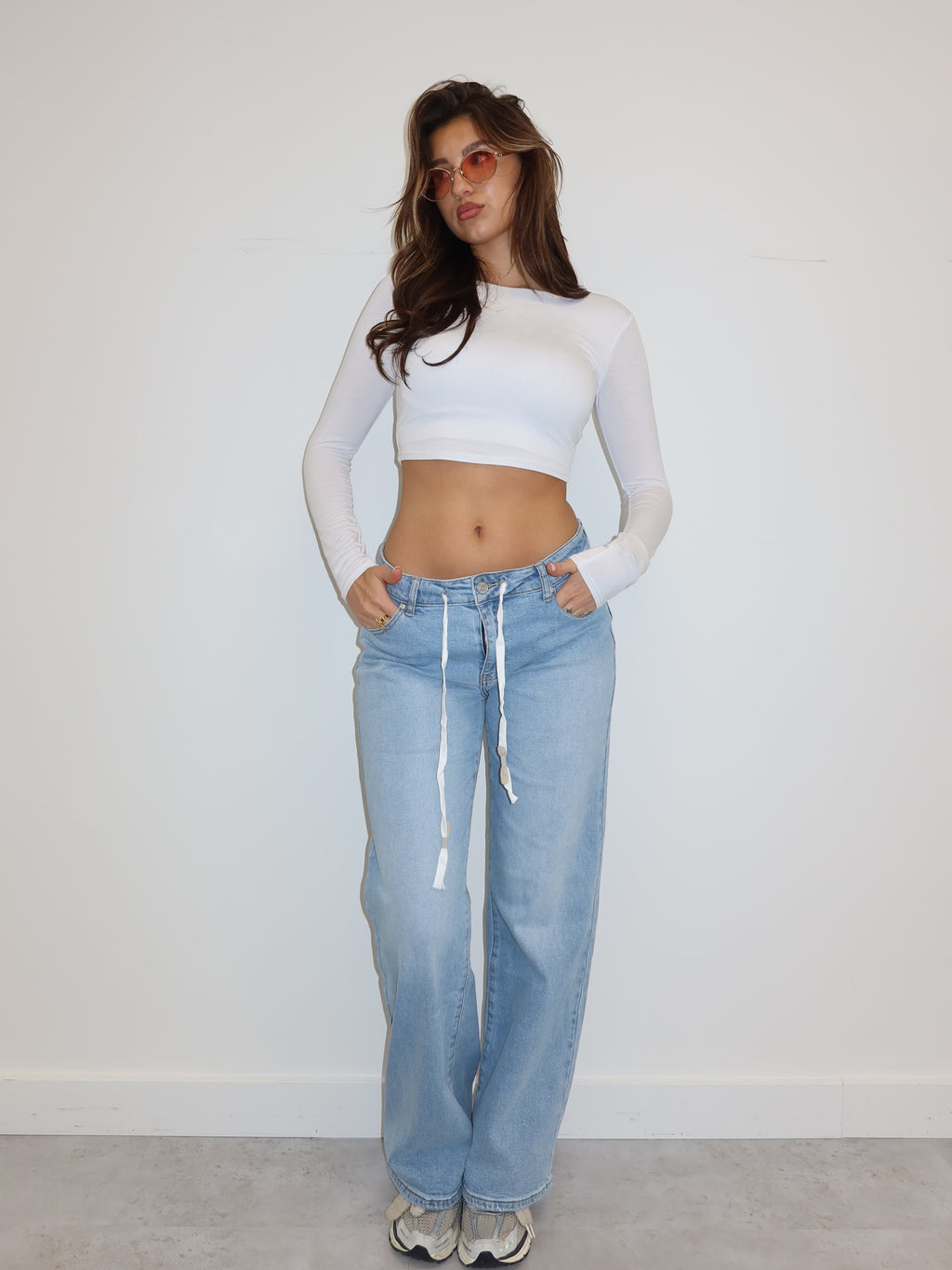 WHITE TIE STRETCH JEANS